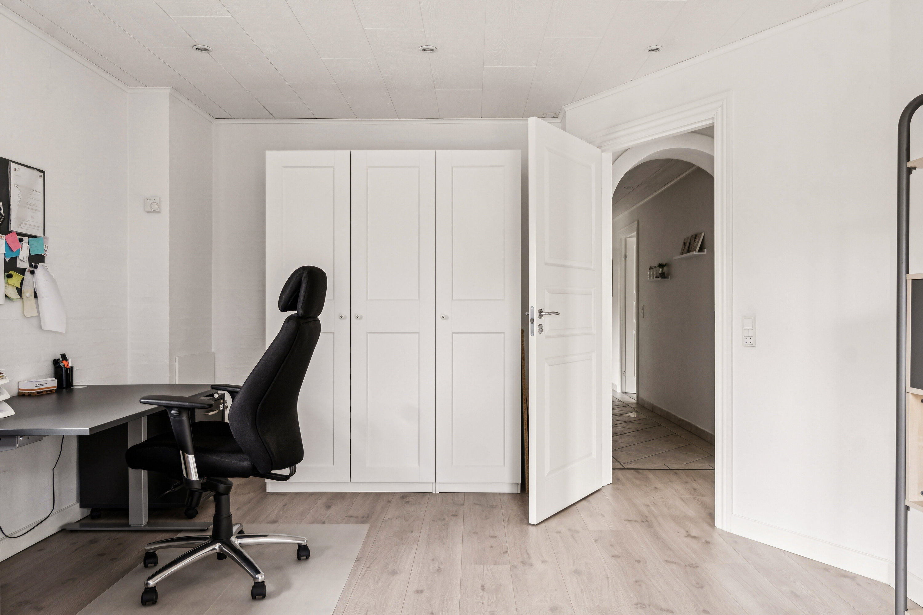 Fremhævet arbejdsværelse billede i fuldskærmstilstand. Billede af Kastanievej 2, 4773 Stensved