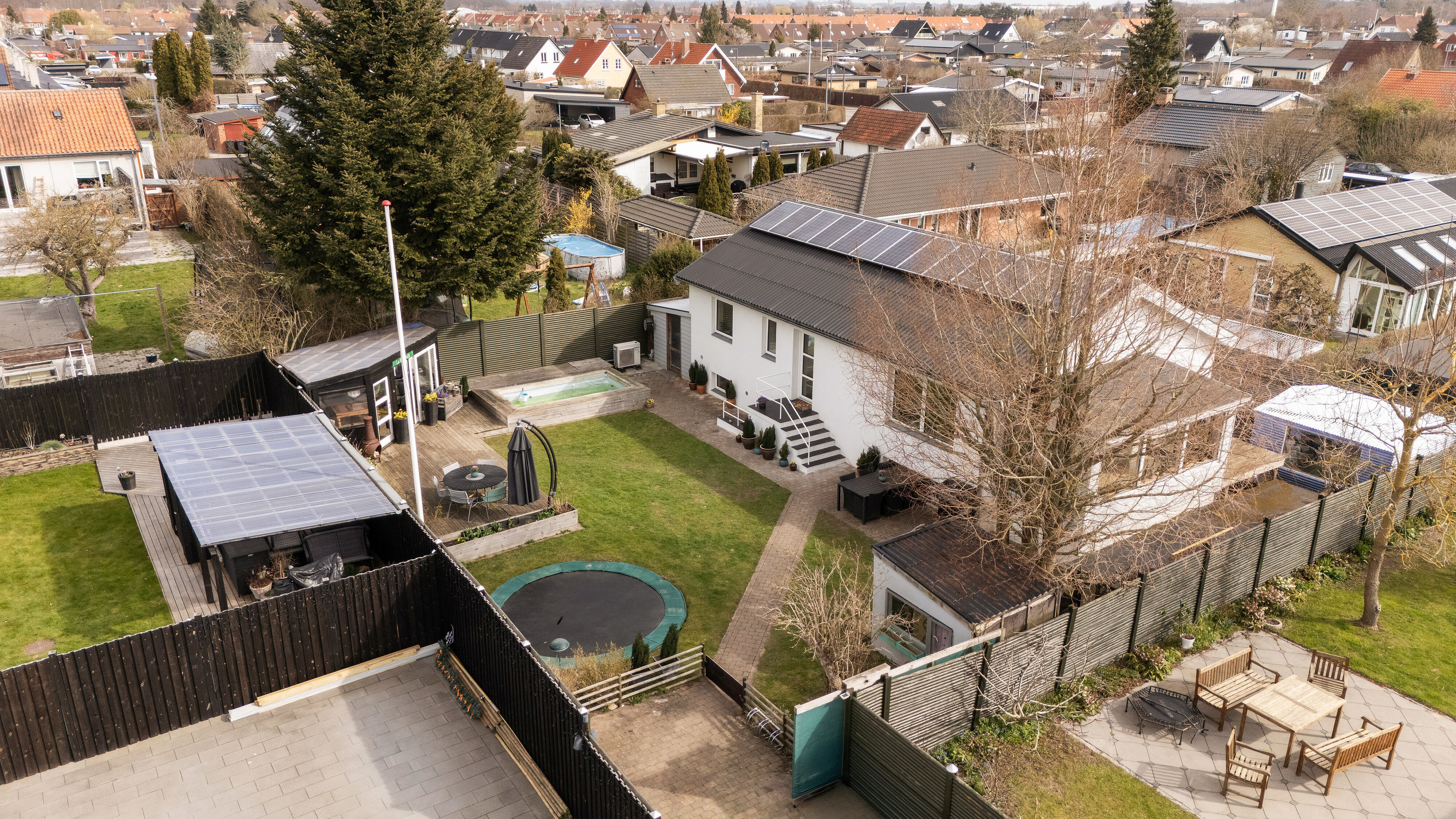 Fremhævet luftfoto billede i fuldskærmstilstand. Billede af Henry Heerups Vej 21, 2610 Rødovre