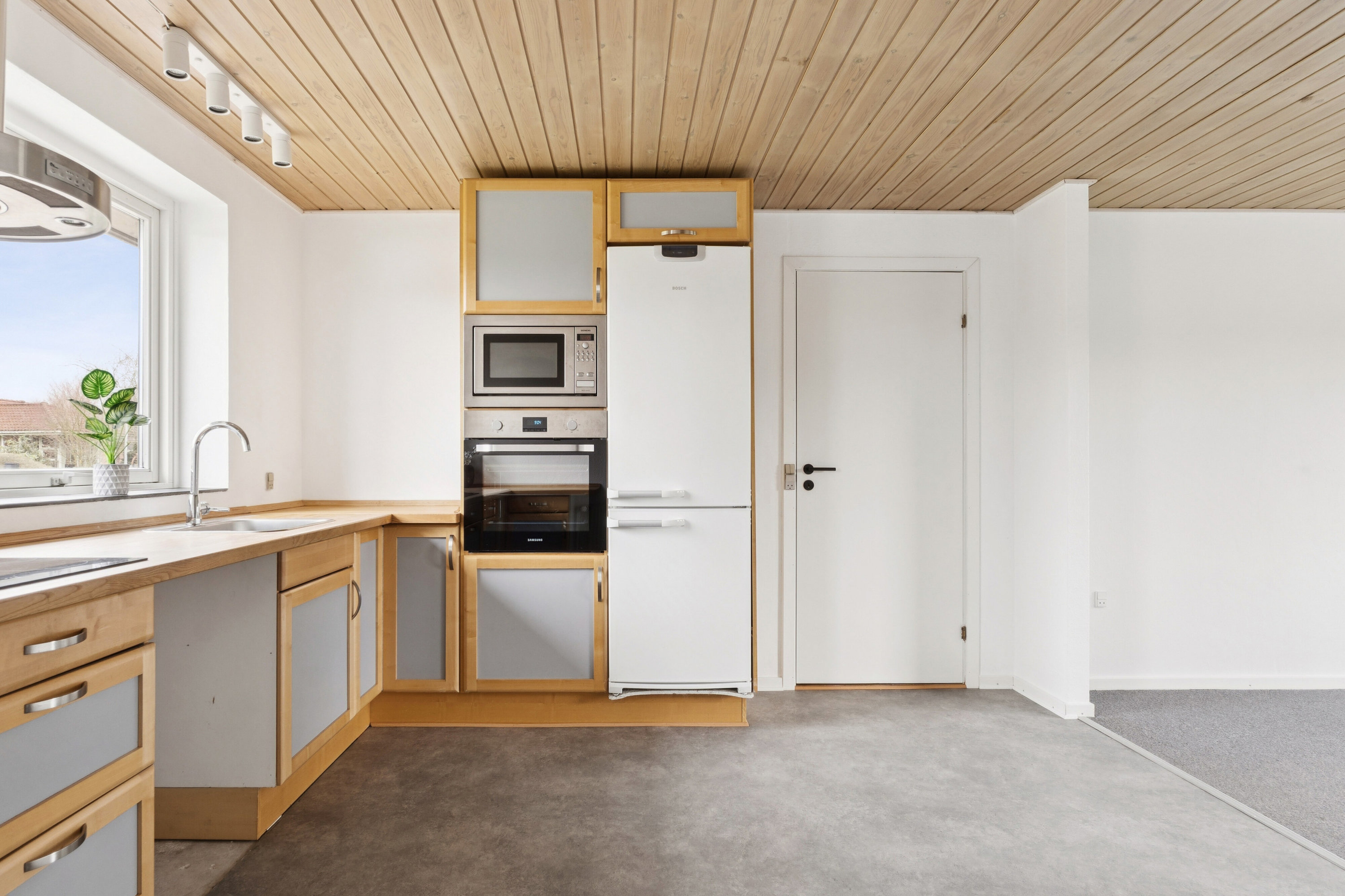 Fremhævet køkken billede i fuldskærmstilstand. Billede af Tørrepladsen 27, Thorning, 8620 Kjellerup