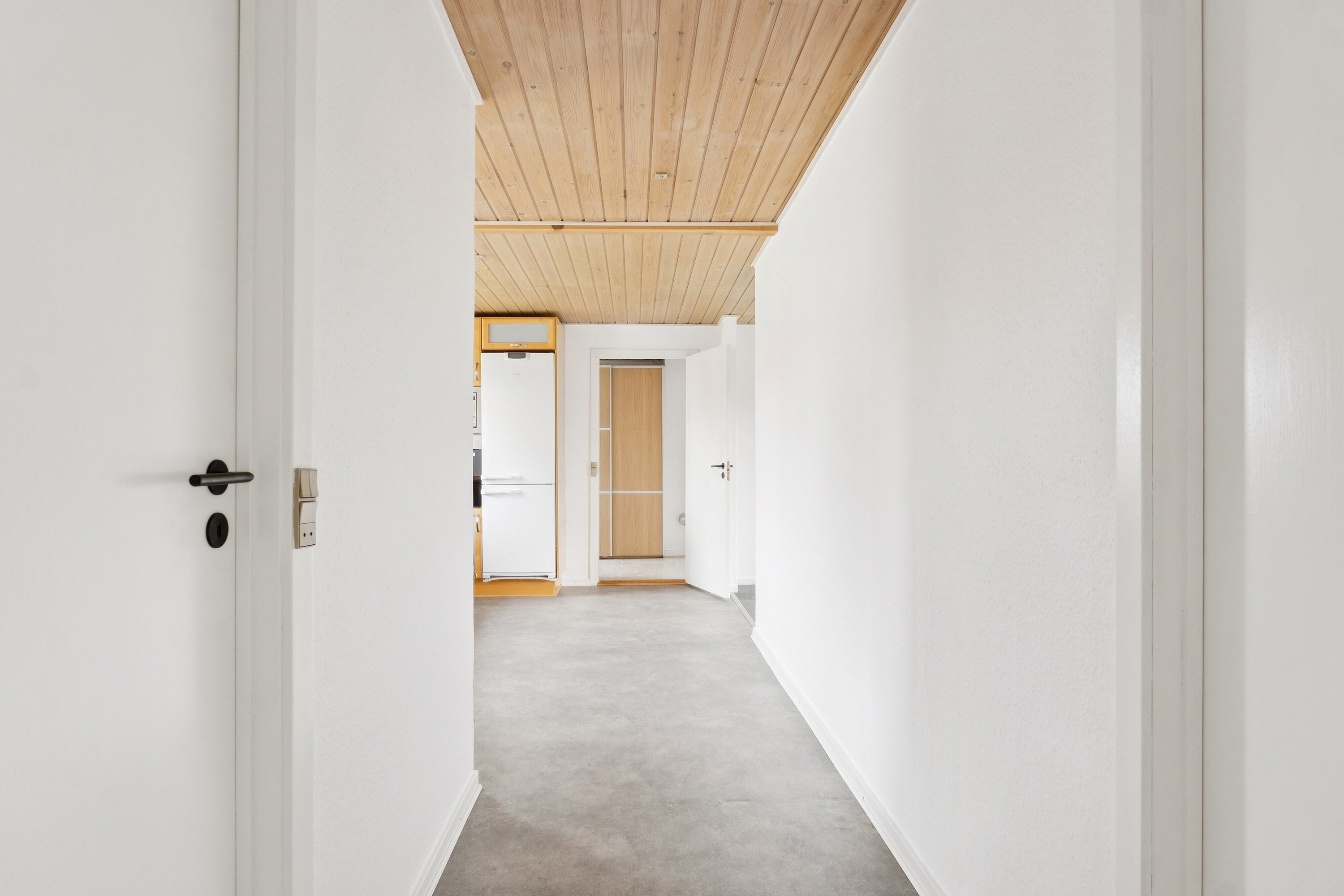 Fremhævet gang billede i fuldskærmstilstand. Billede af Tørrepladsen 27, Thorning, 8620 Kjellerup