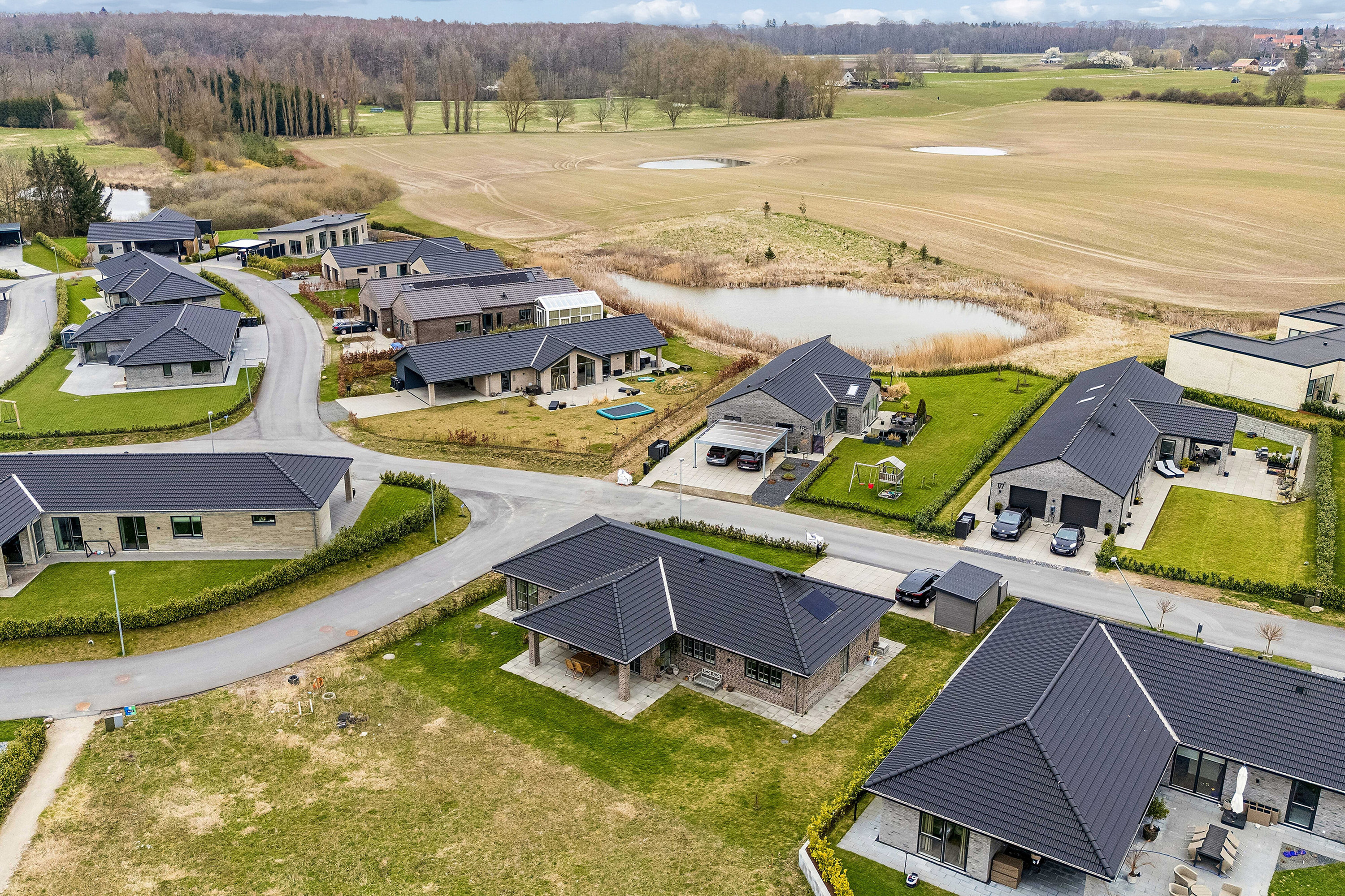 Fremhævet luftfoto billede i fuldskærmstilstand. Billede af Klosterlunden 113, 4700 Næstved