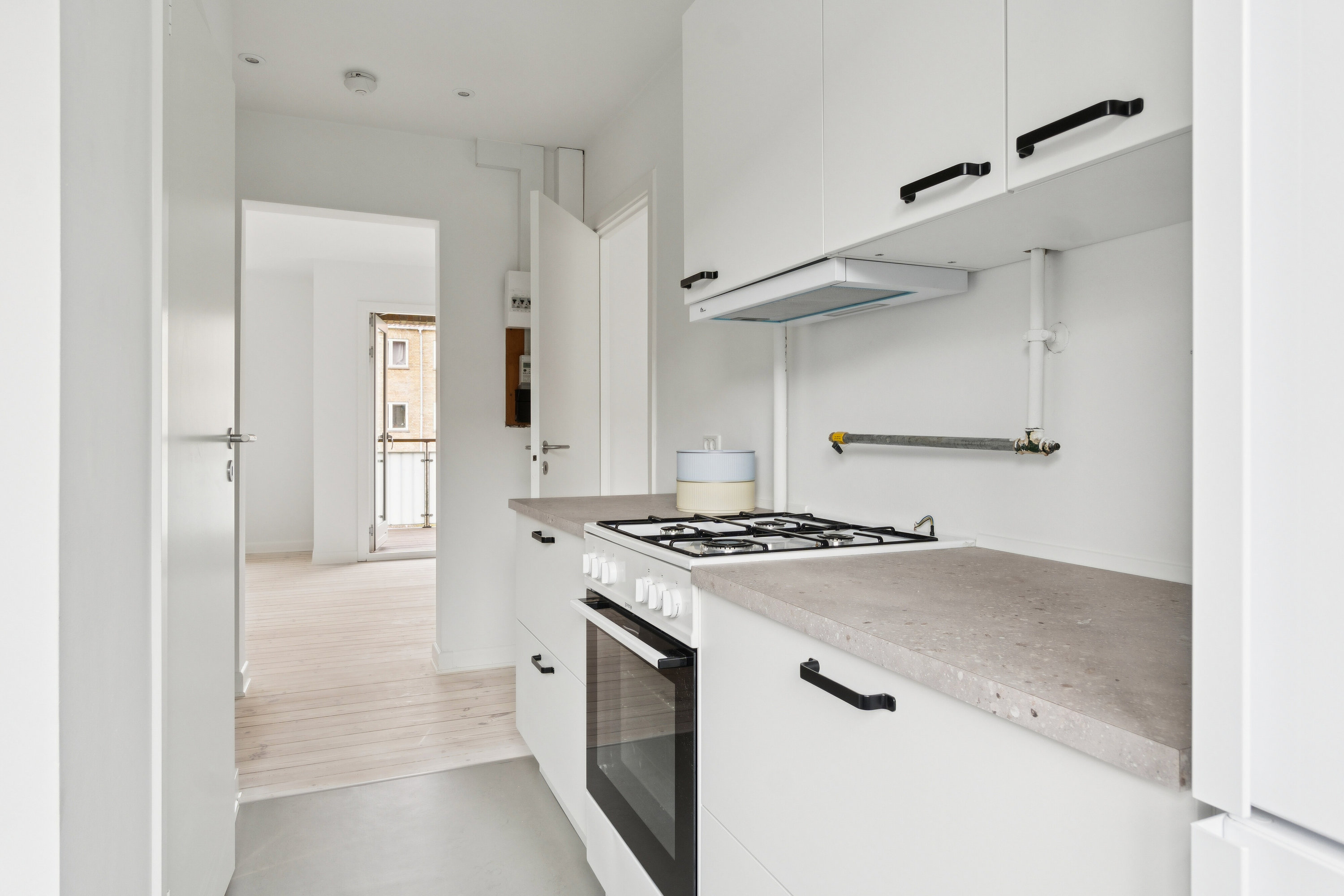 Fremhævet køkken billede i fuldskærmstilstand. Billede af Frederiksdalsvej 103C, 1. th., 2830 Virum