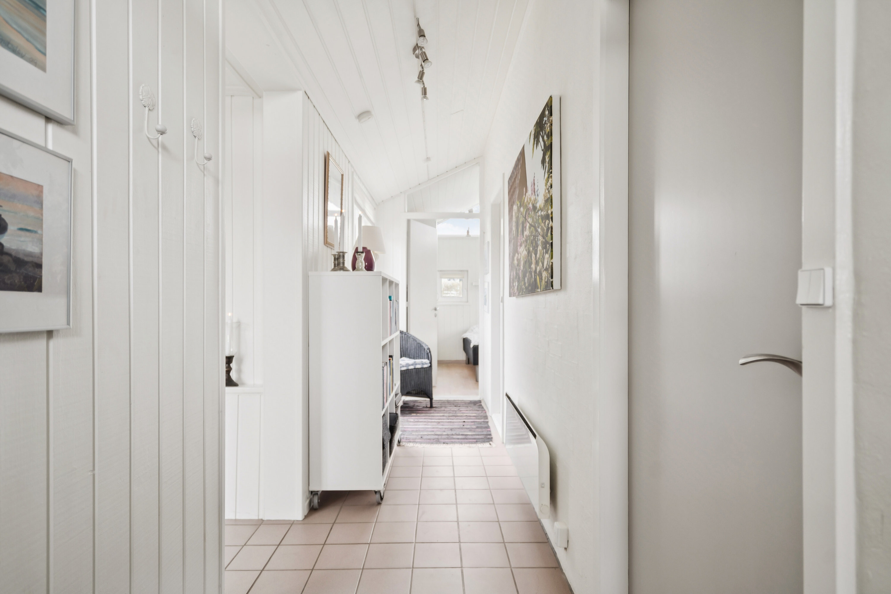 Fremhævet gang billede i fuldskærmstilstand. Billede af Rønnebærvej 11, Lønstrup, 9800 Hjørring