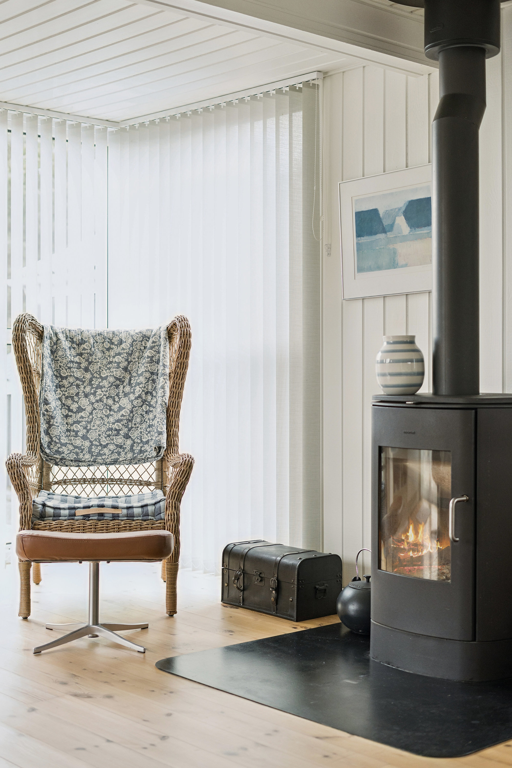 Fremhævet stue billede i fuldskærmstilstand. Billede af Rønnebærvej 11, Lønstrup, 9800 Hjørring