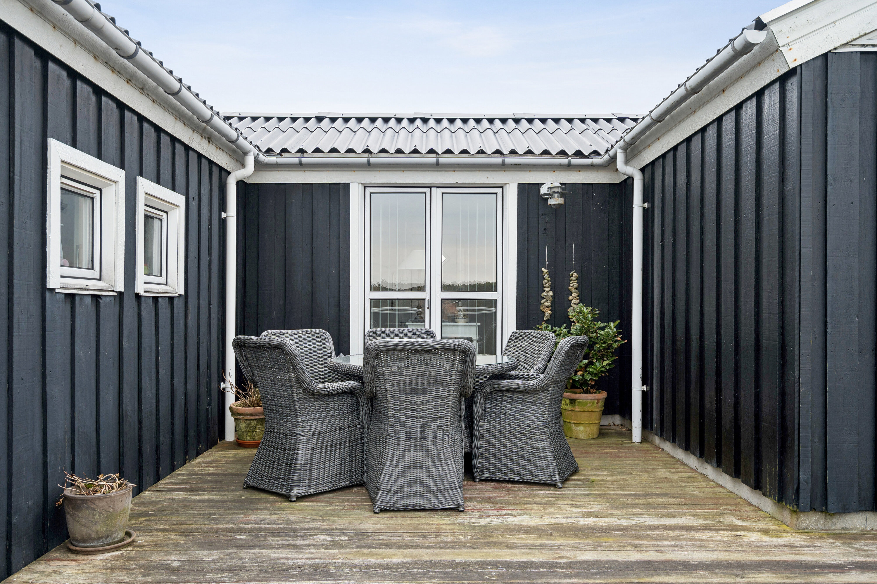 Fremhævet terrasse billede i fuldskærmstilstand. Billede af Rønnebærvej 11, Lønstrup, 9800 Hjørring