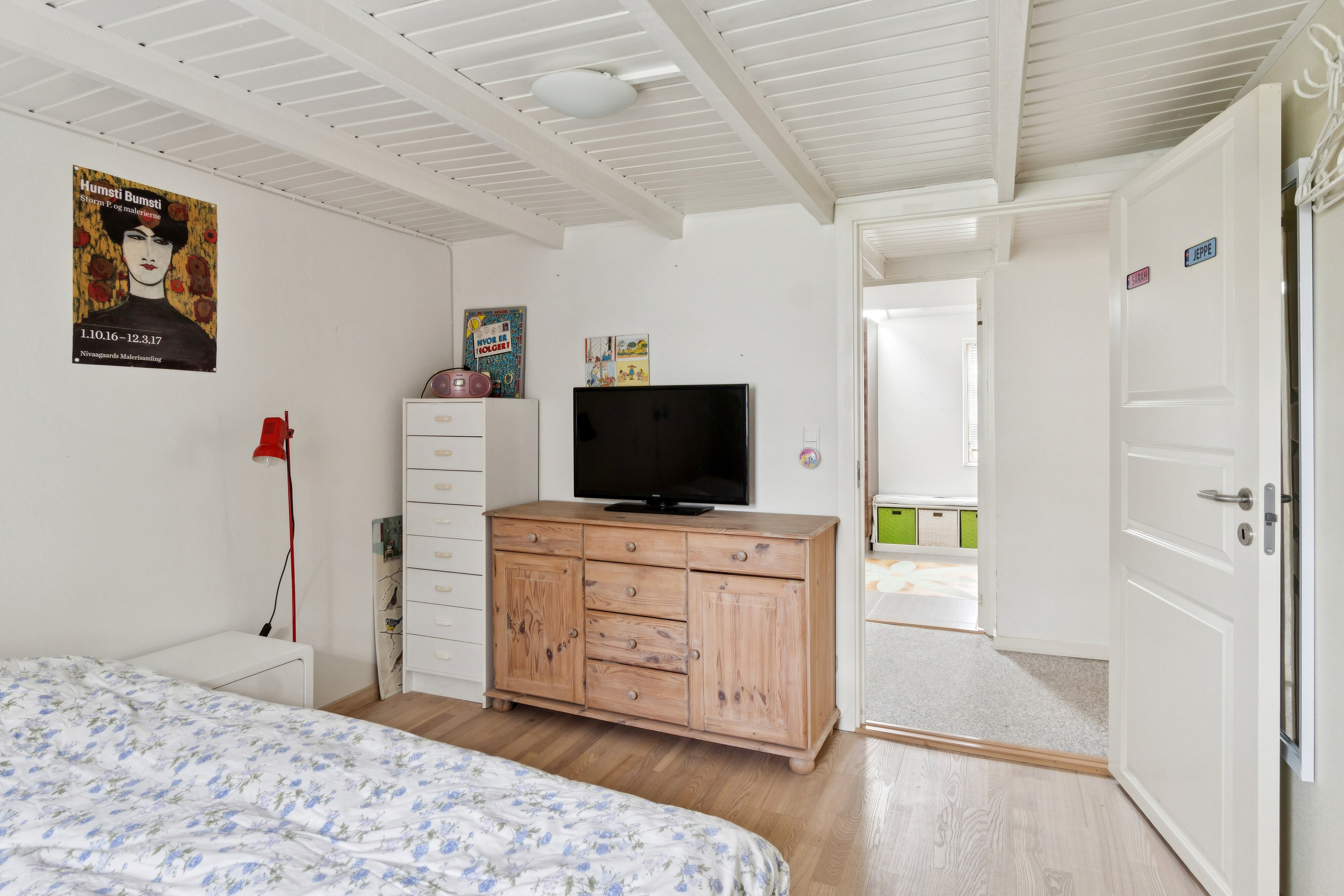 Fremhævet soveværelse billede i fuldskærmstilstand. Billede af Fyrrestien Vest 4, Bjerge Sydstrand, 4480 Store Fuglede