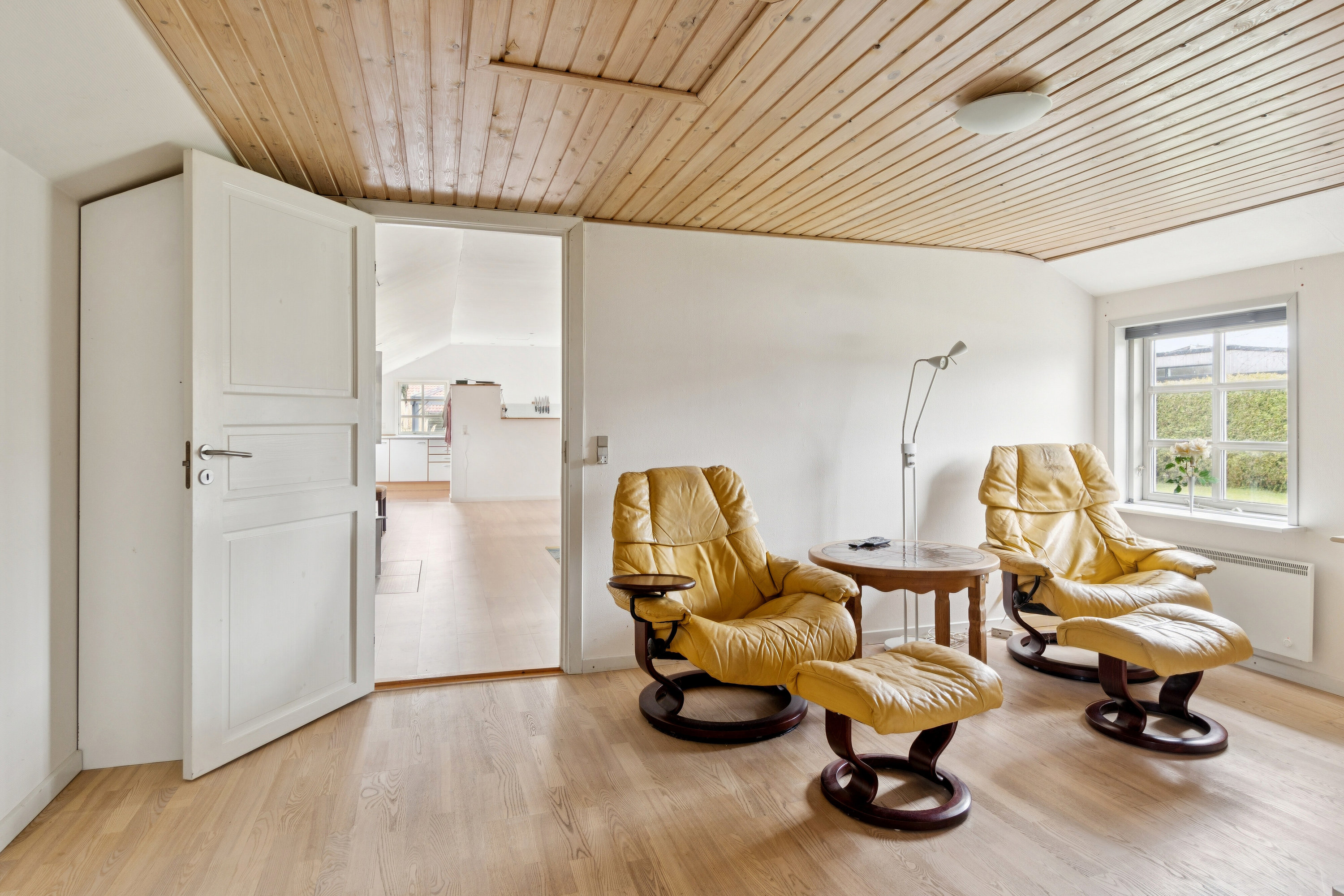 Fremhævet værelse billede i fuldskærmstilstand. Billede af Fyrrestien Vest 4, Bjerge Sydstrand, 4480 Store Fuglede