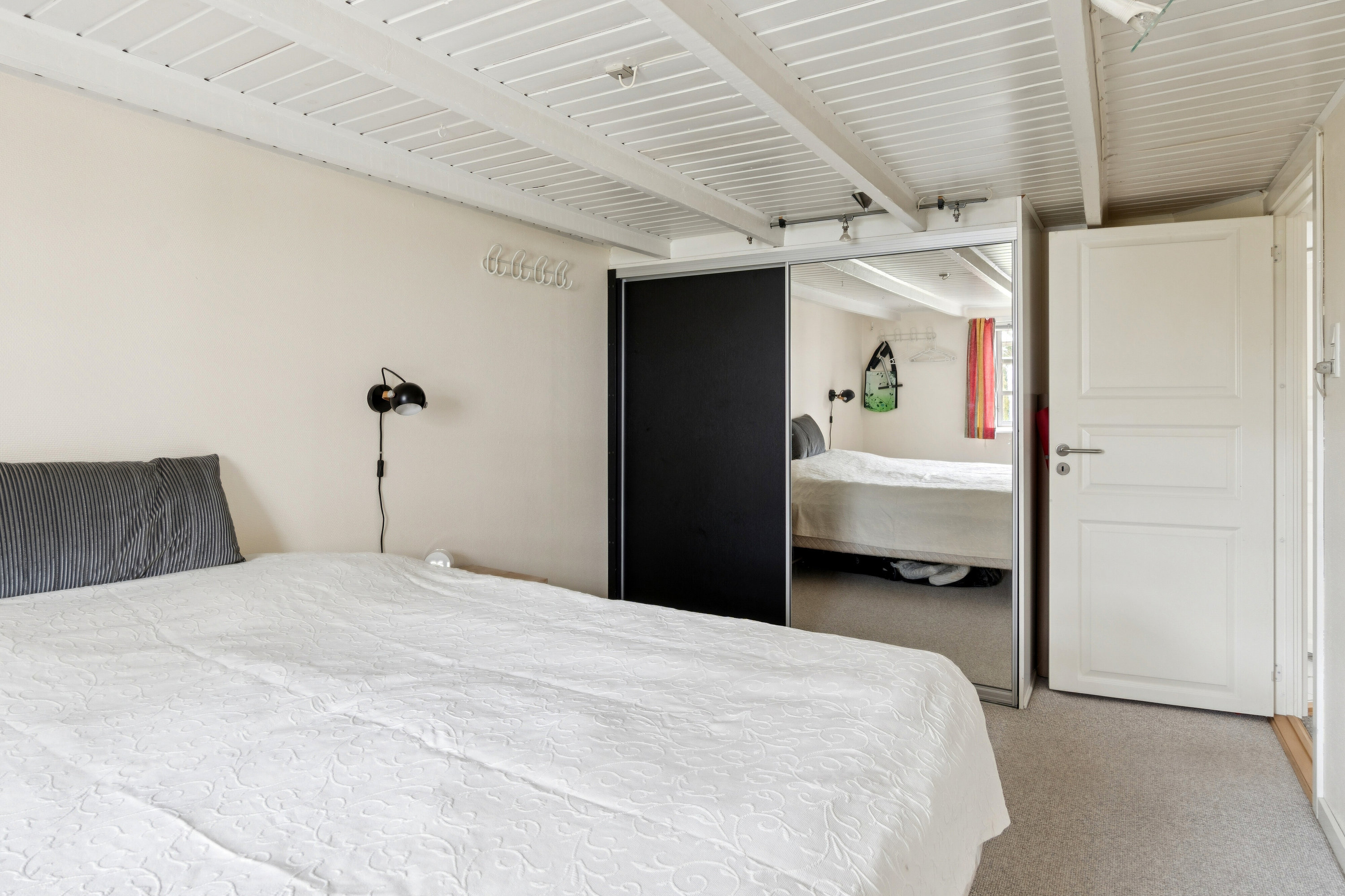 Fremhævet soveværelse billede i fuldskærmstilstand. Billede af Fyrrestien Vest 4, Bjerge Sydstrand, 4480 Store Fuglede