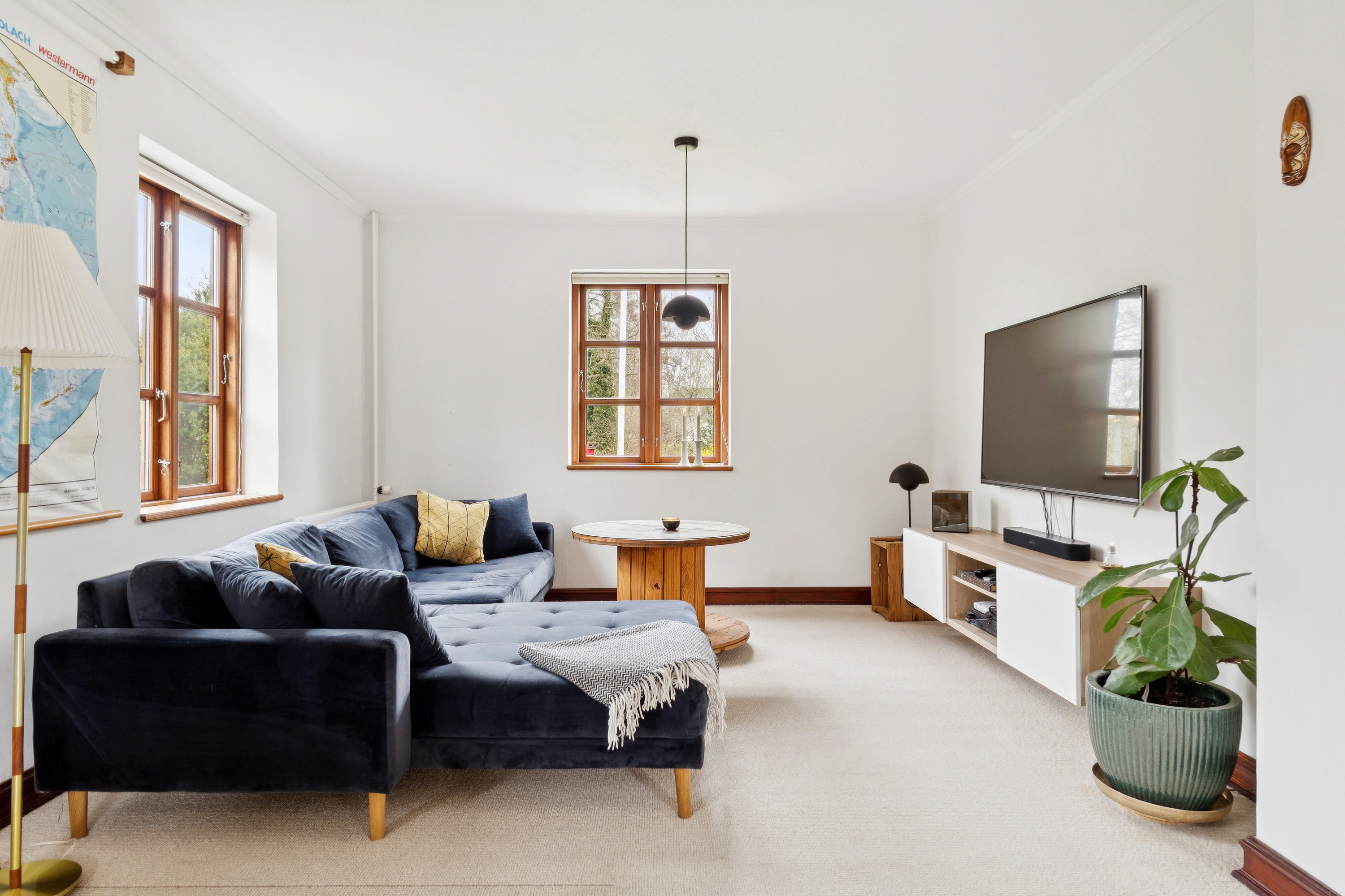 Fremhævet stue billede i fuldskærmstilstand. Billede af Fjellebrovej 9, Herringe, 5750 Ringe