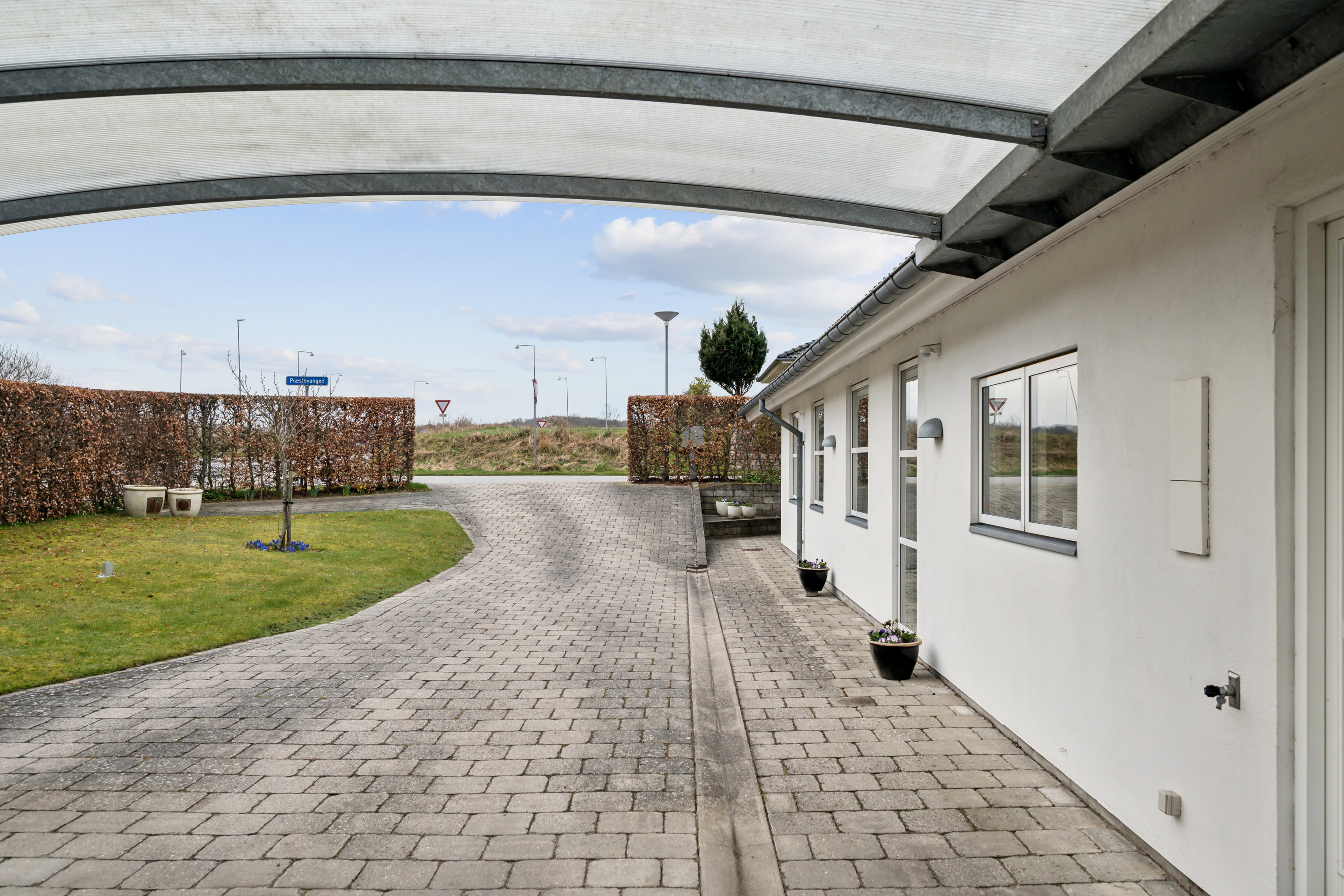 Fremhævet andet billede i fuldskærmstilstand. Billede af Præstevangen 2, Søften, 8382 Hinnerup