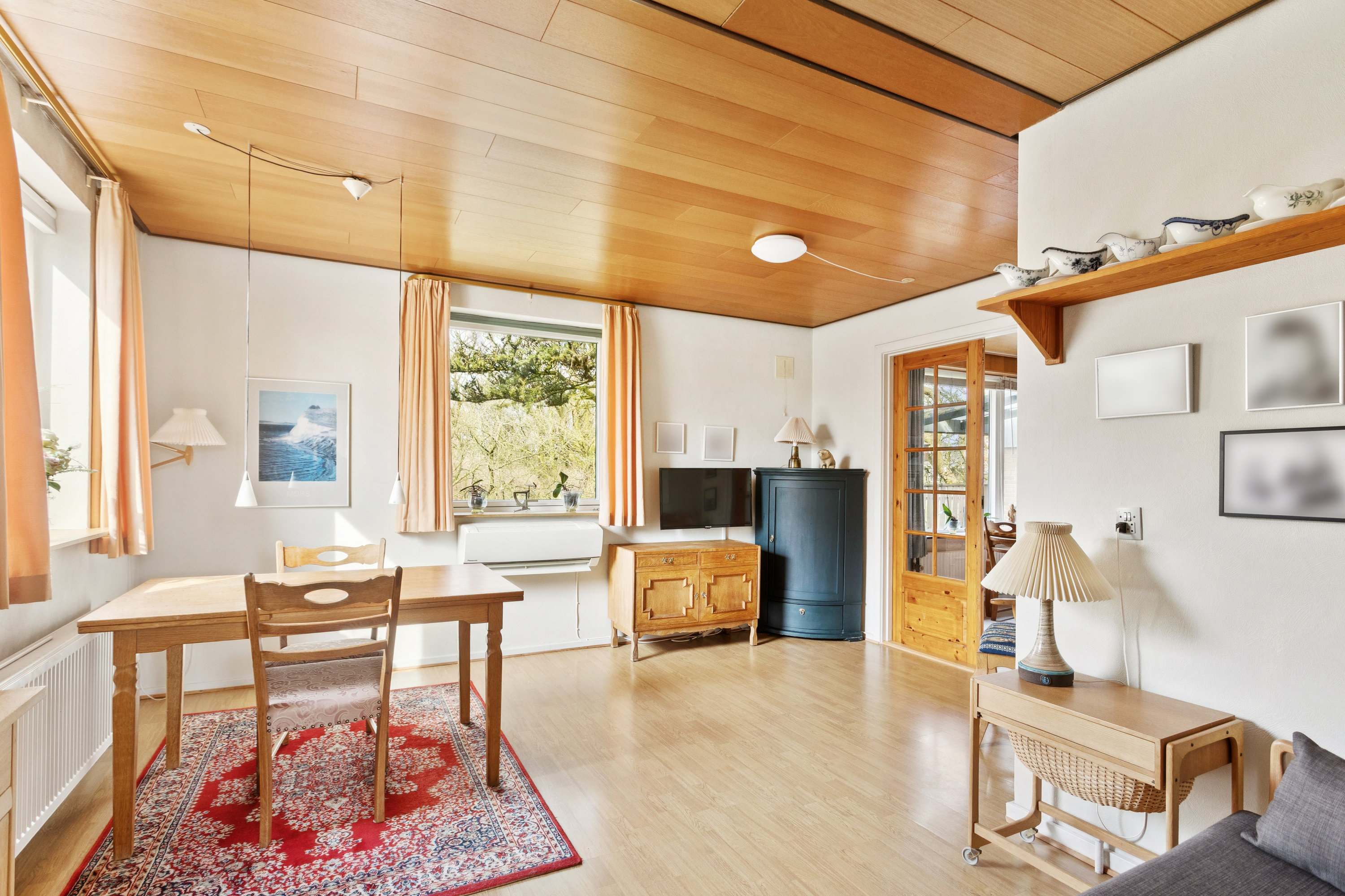 Fremhævet stue billede i fuldskærmstilstand. Billede af Præstegårdsvej 16, Tæbring, 7900 Nykøbing M