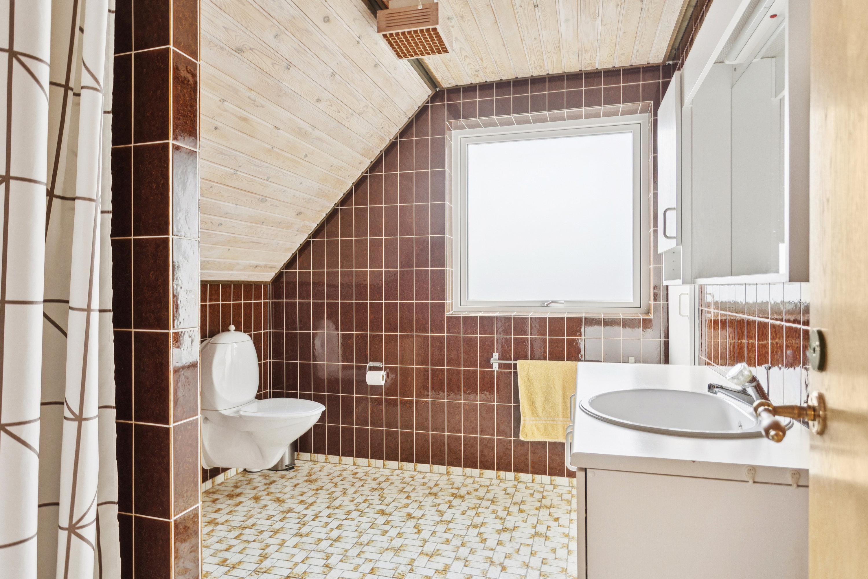 Fremhævet badeværelse billede i fuldskærmstilstand. Billede af Præstegårdsvej 16, Tæbring, 7900 Nykøbing M