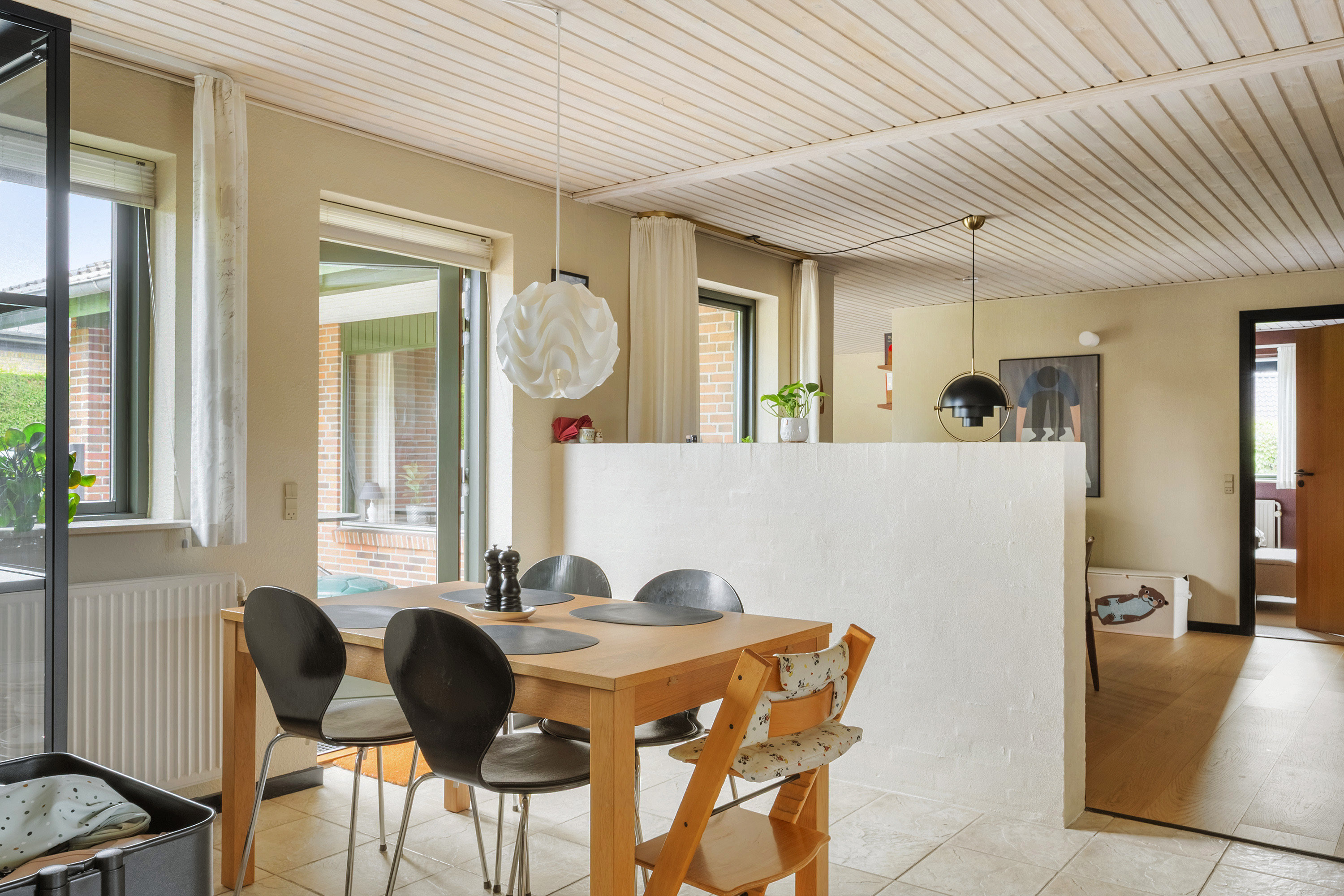 Fremhævet spisestue billede i fuldskærmstilstand. Billede af Smaragdvej 13, 8700 Horsens