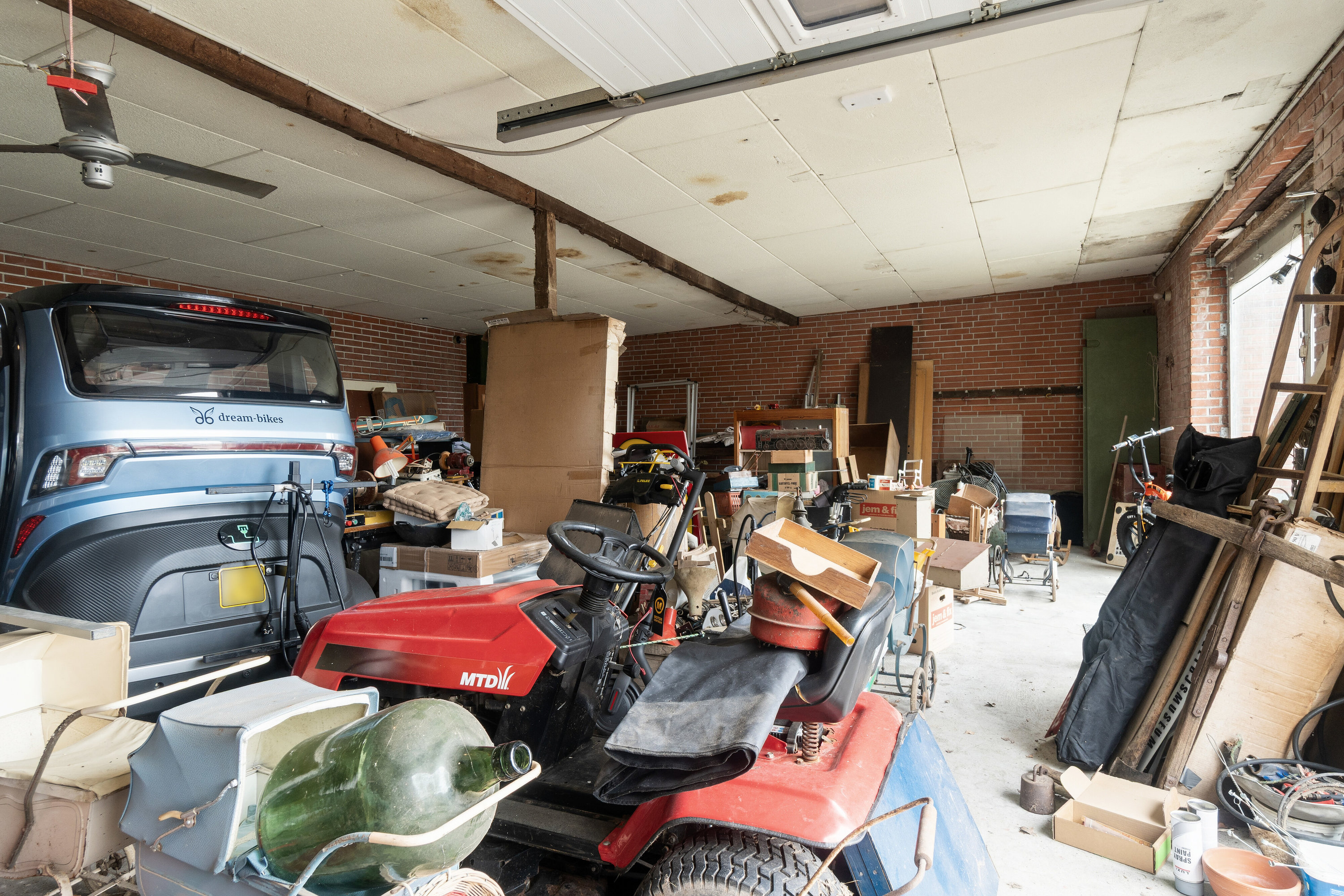 Fremhævet garage billede i fuldskærmstilstand. Billede af Silkeborgvej 74, 8464 Galten