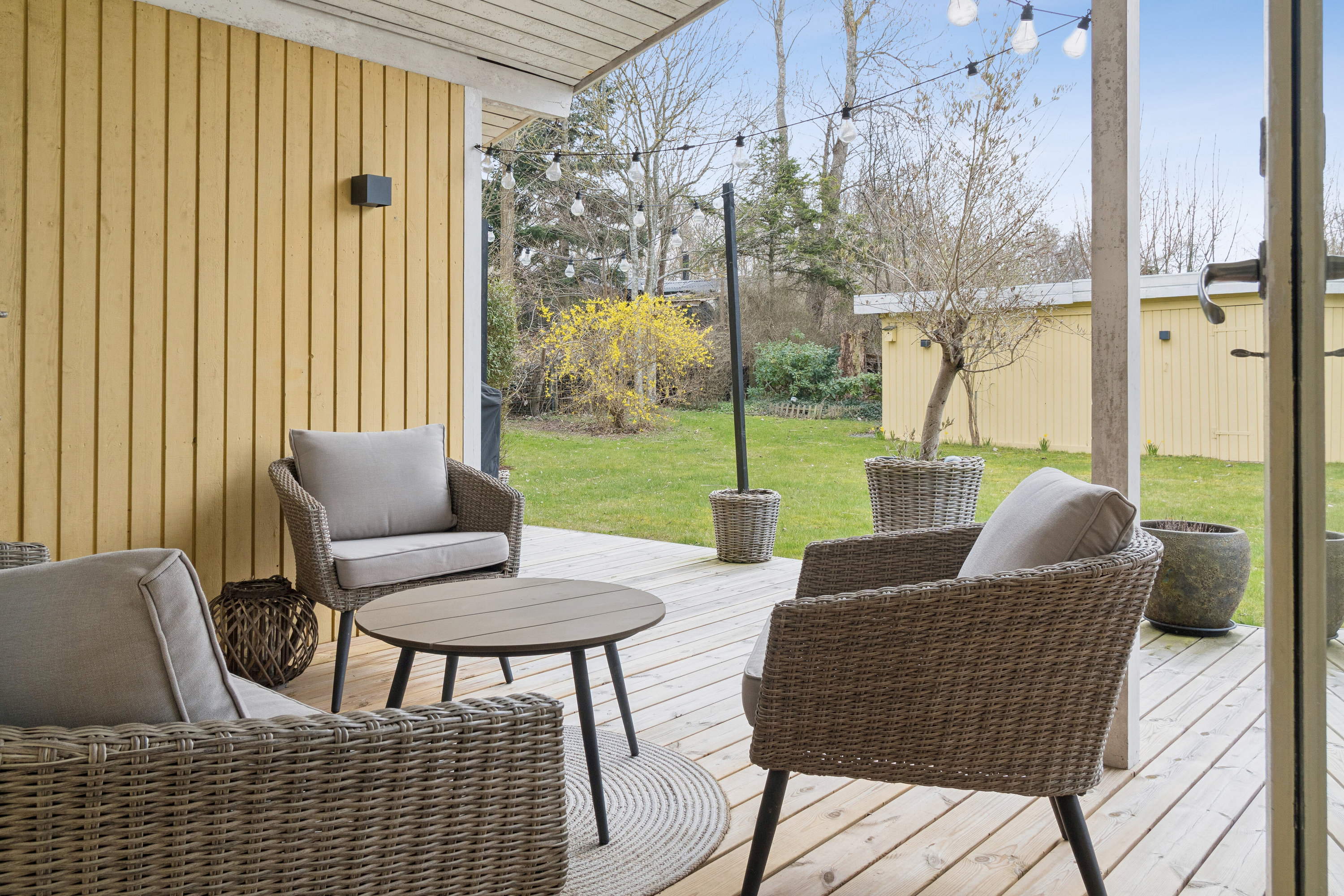 Fremhævet terrasse billede i fuldskærmstilstand. Billede af Skadevænget 41, Vellerup, 4050 Skibby