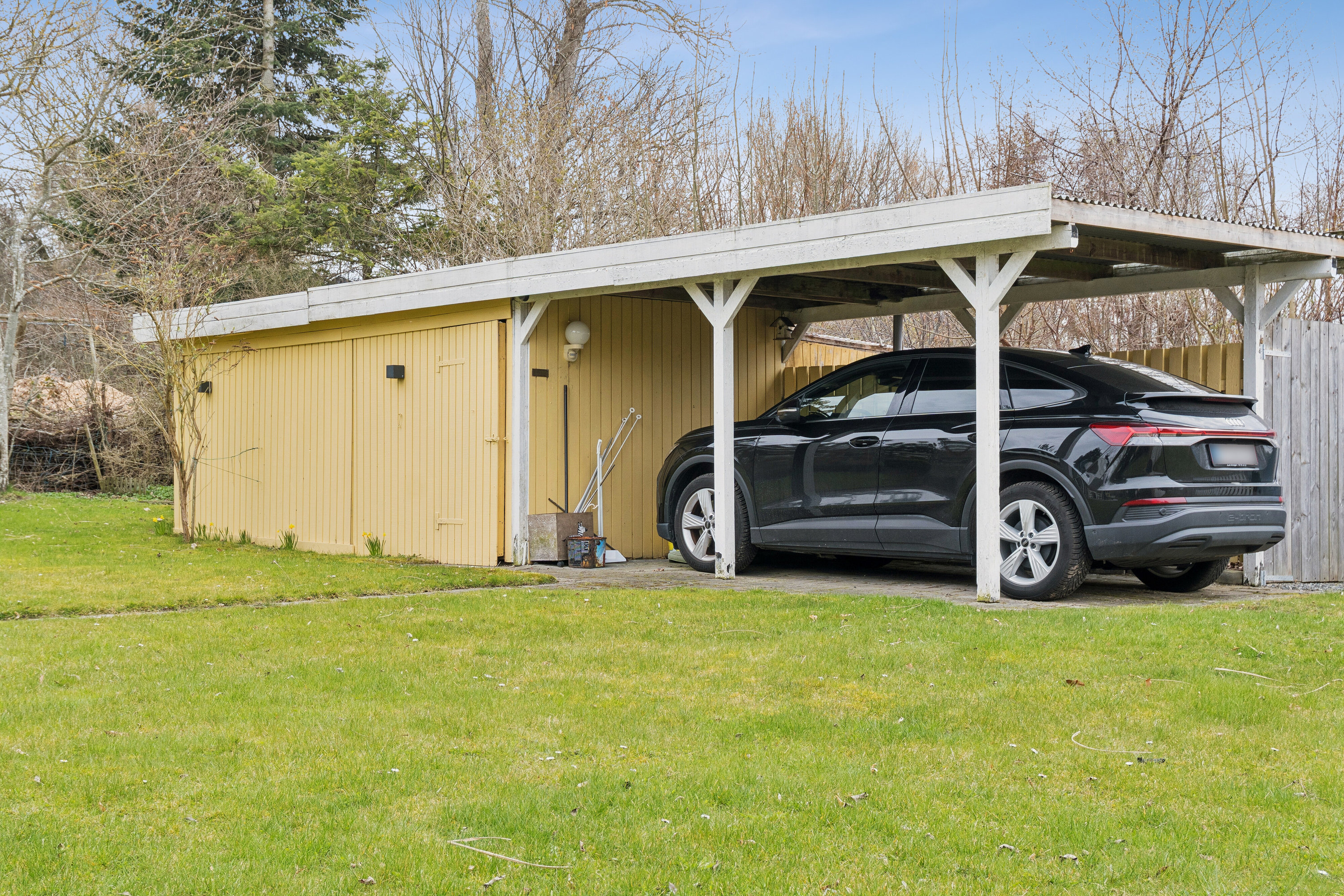 Fremhævet parkeringsplads billede i fuldskærmstilstand. Billede af Skadevænget 41, Vellerup, 4050 Skibby