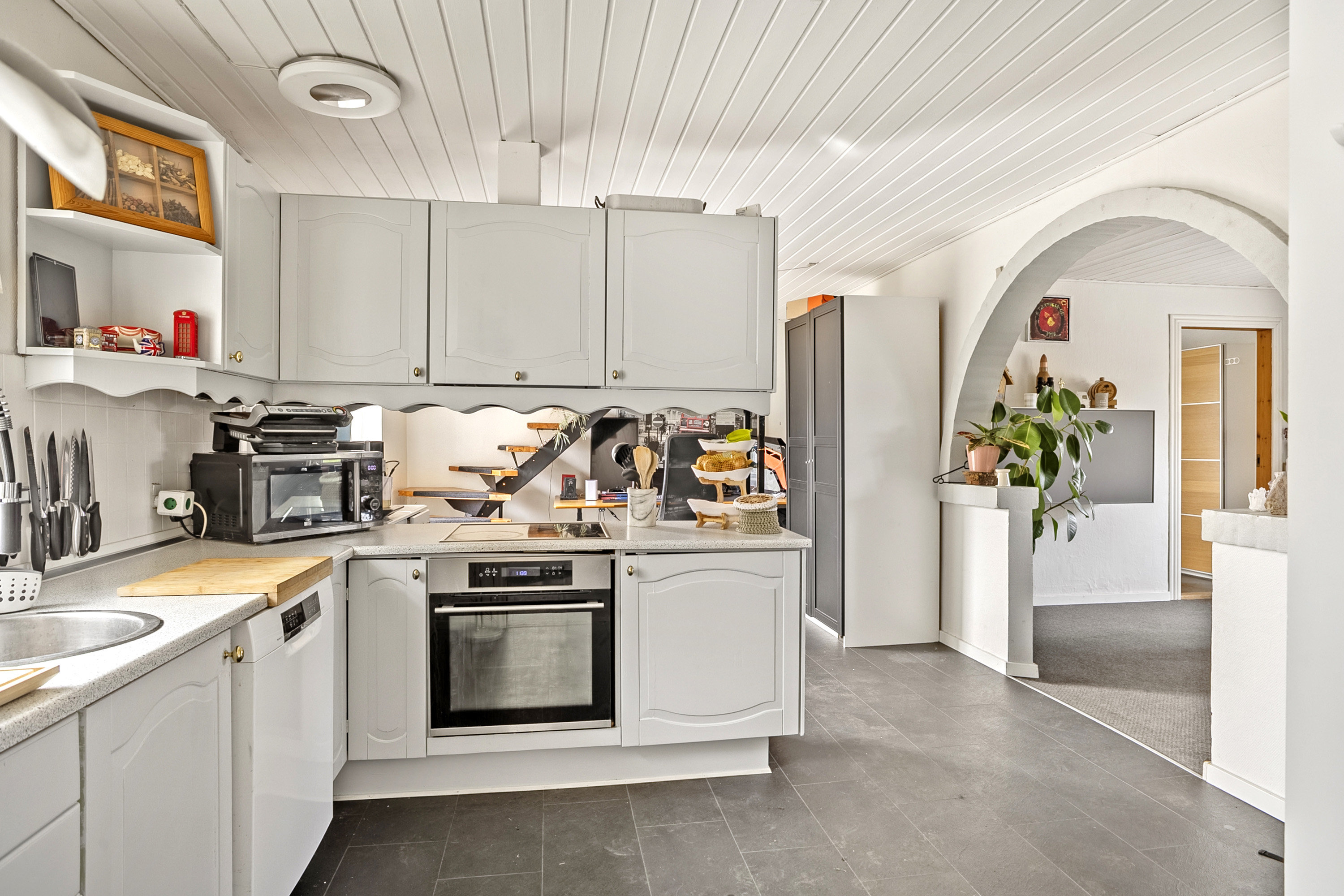 Fremhævet køkken billede i fuldskærmstilstand. Billede af Kirkevej 27, Handbjerg, 7830 Vinderup