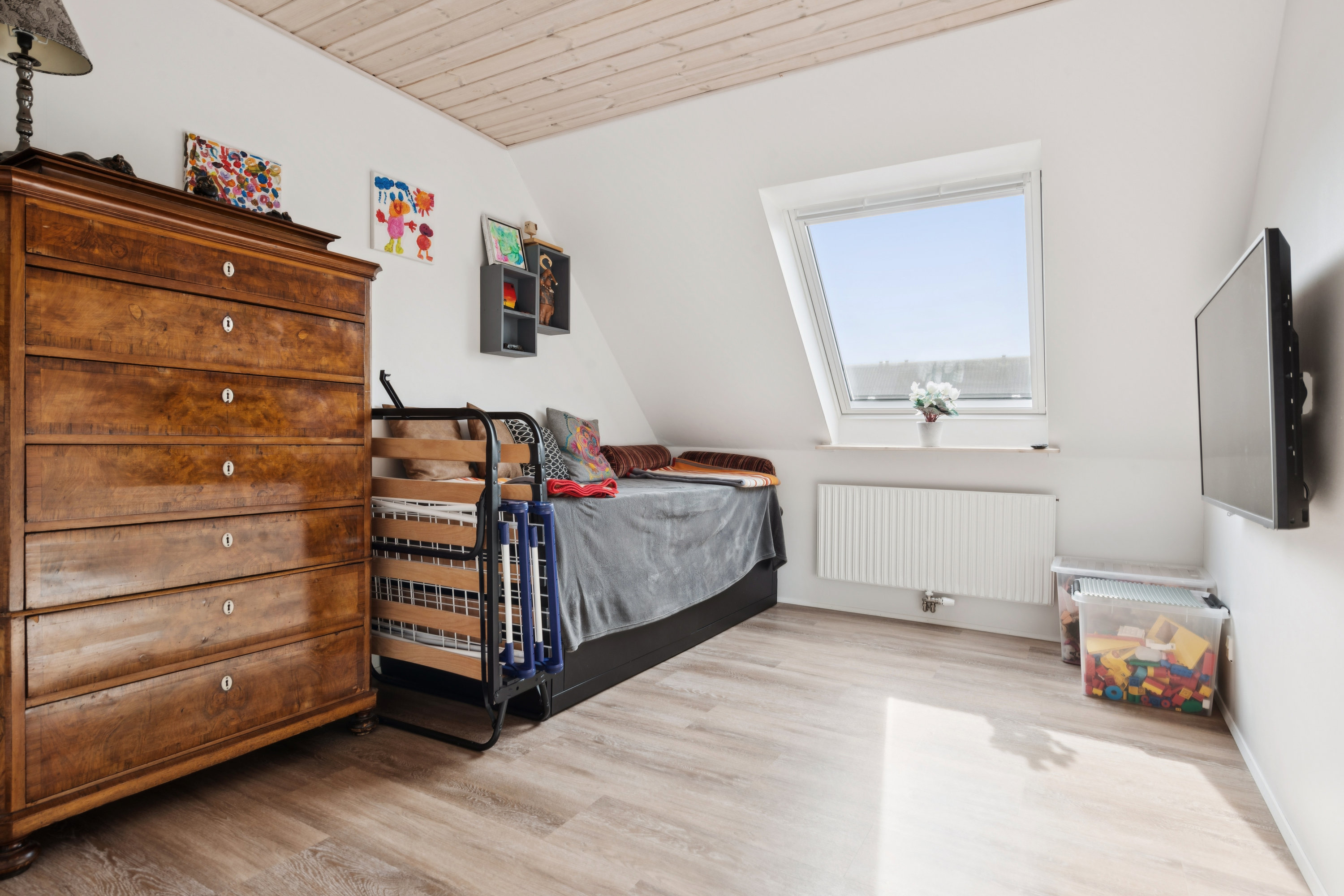 Fremhævet værelse billede i fuldskærmstilstand. Billede af Dyringparken 216, 2660 Brøndby Strand