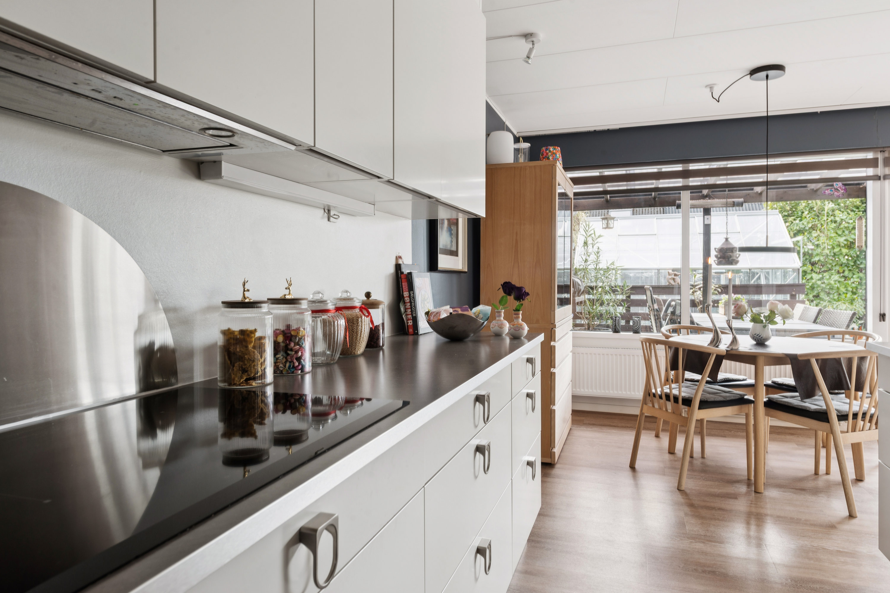 Fremhævet køkken billede i fuldskærmstilstand. Billede af Dyringparken 216, 2660 Brøndby Strand