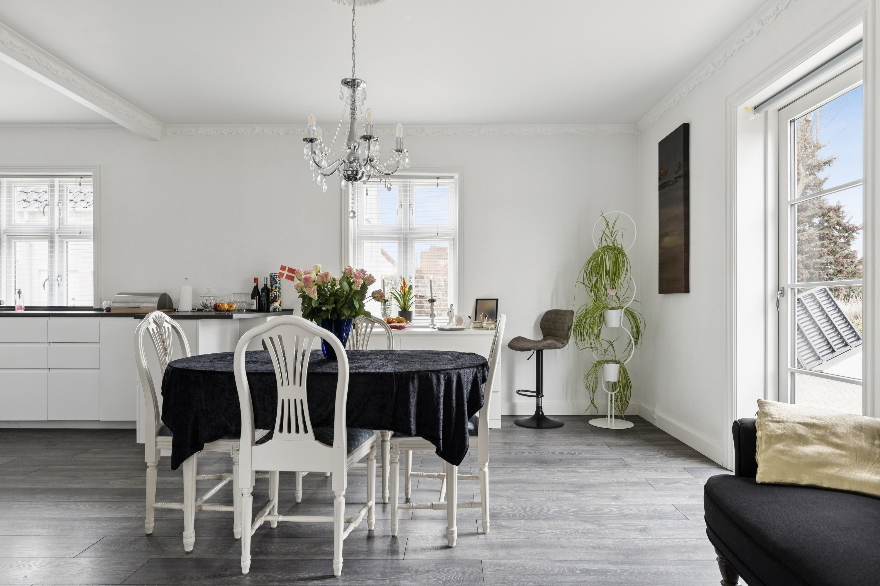 Fremhævet stue billede i fuldskærmstilstand. Billede af Havnevej 36, Havnsø, 4591 Føllenslev