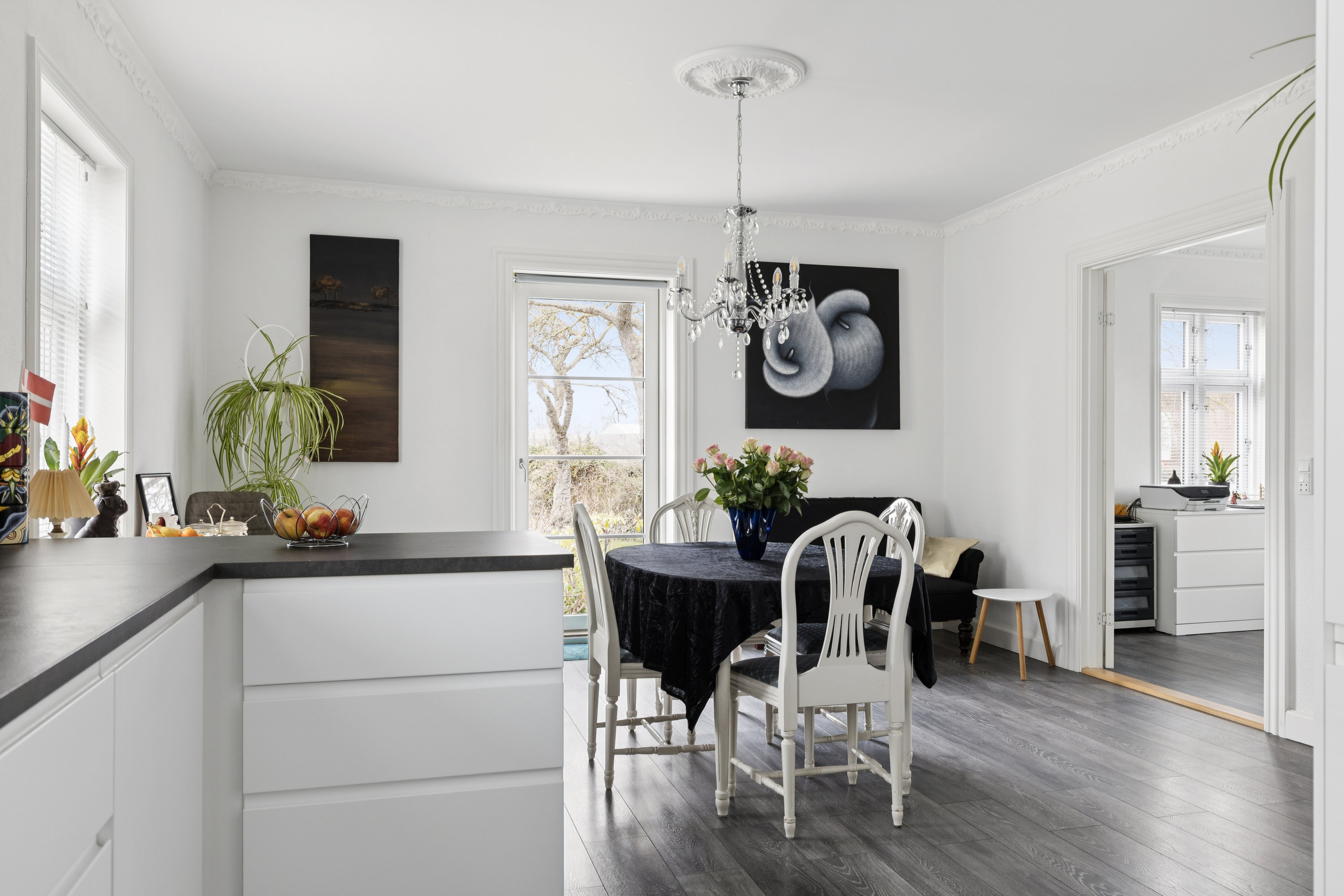 Fremhævet køkken billede i fuldskærmstilstand. Billede af Havnevej 36, Havnsø, 4591 Føllenslev