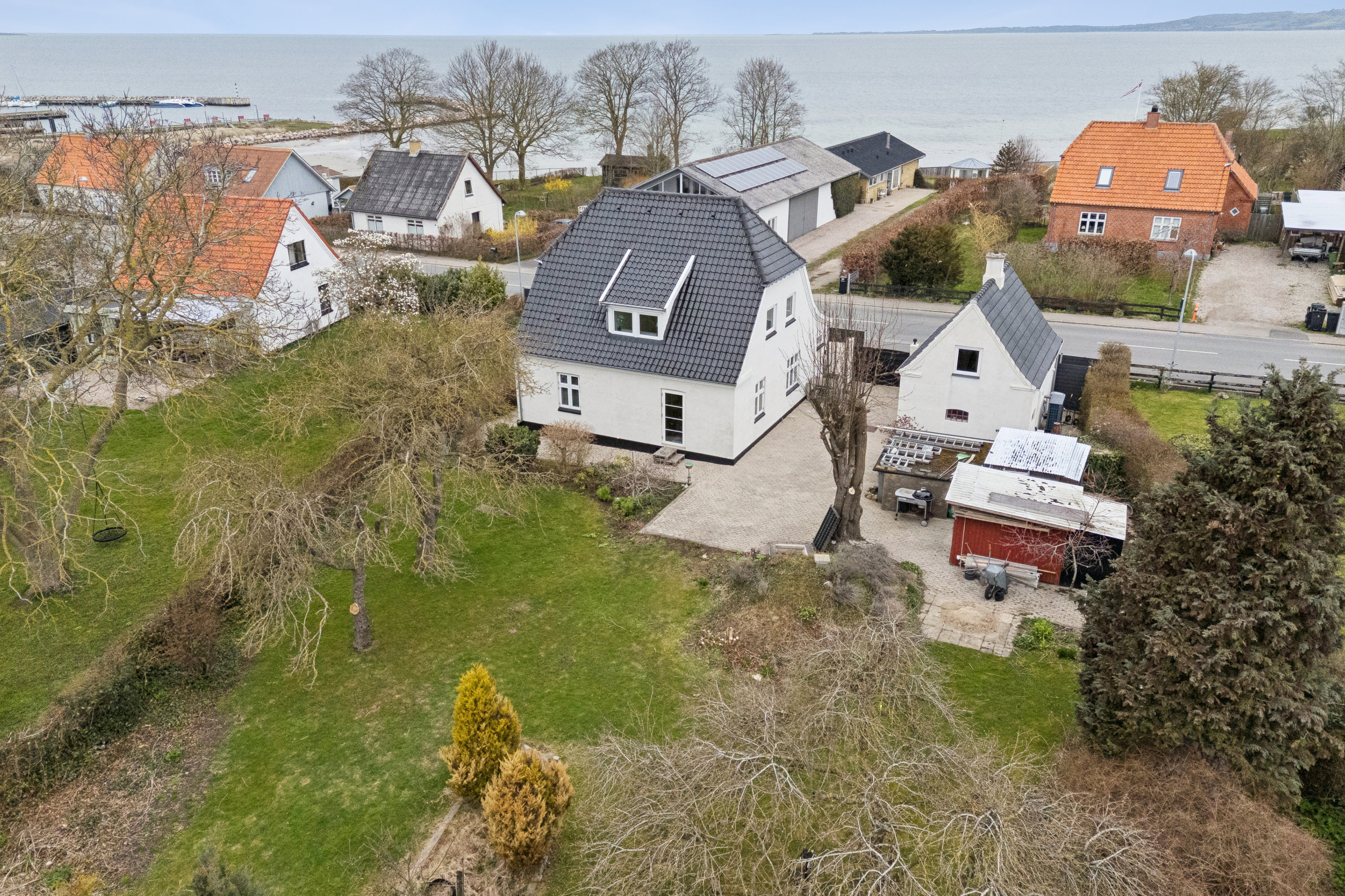 Fremhævet luftfoto billede i fuldskærmstilstand. Billede af Havnevej 36, Havnsø, 4591 Føllenslev