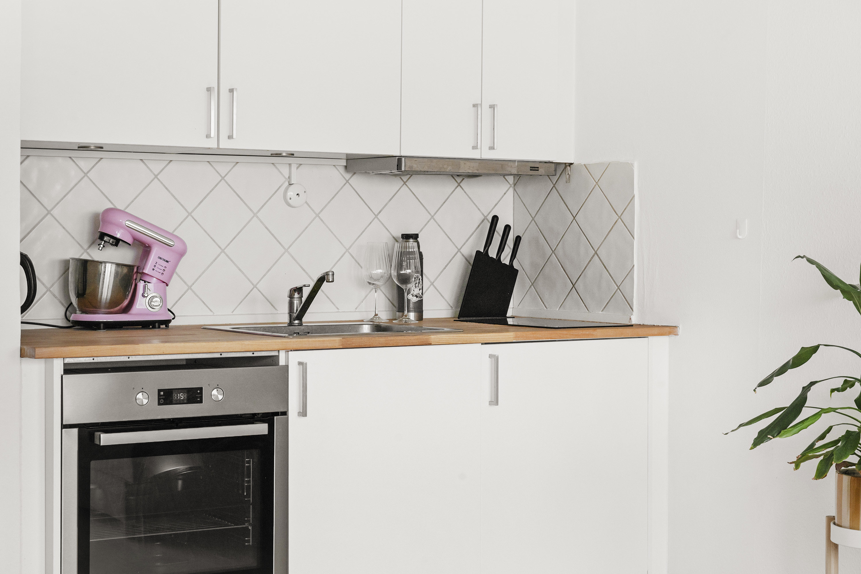 Fremhævet køkken billede i fuldskærmstilstand. Billede af Bybjergvej 7, 2. mf., 2970 Hørsholm