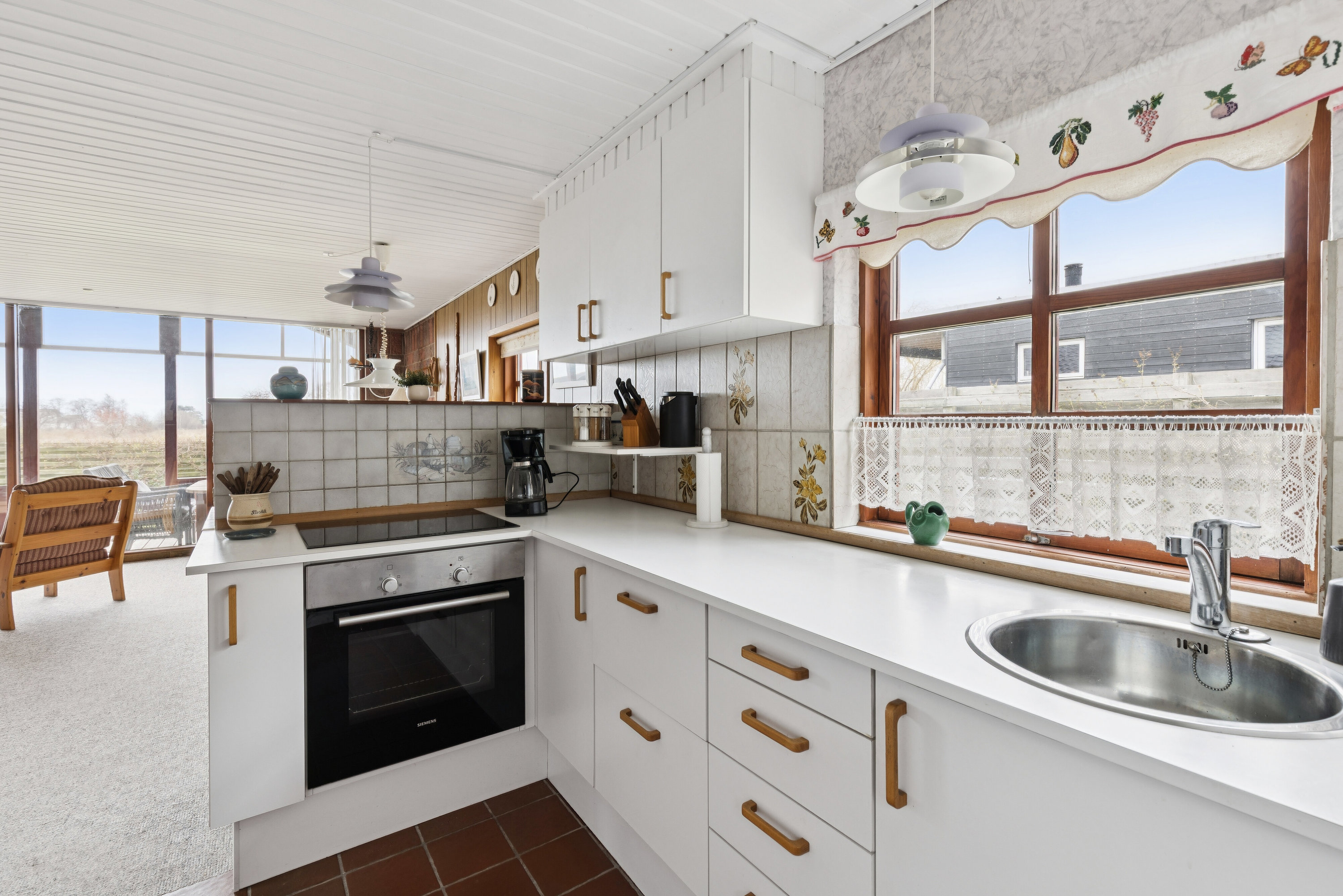 Fremhævet køkken billede i fuldskærmstilstand. Billede af Fuglevænget 18, Bisserup, 4243 Rude