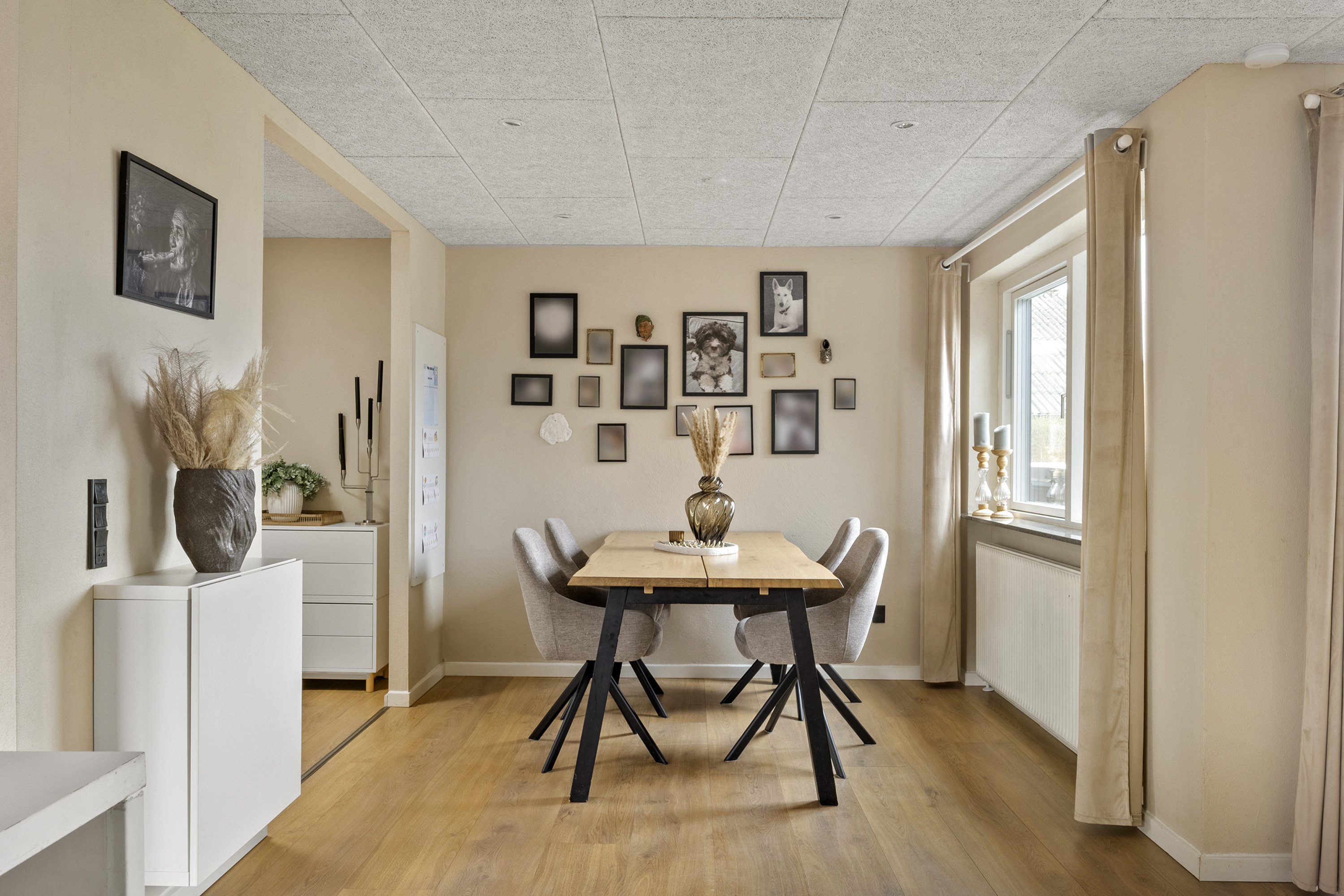 Fremhævet spisestue billede i fuldskærmstilstand. Billede af Platanalle 44, 8700 Horsens