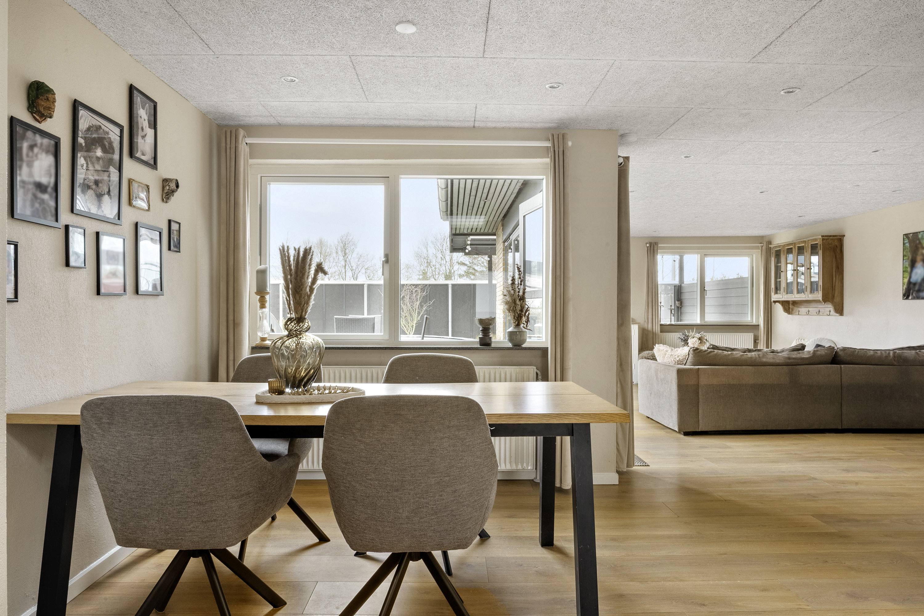 Fremhævet spisestue billede i fuldskærmstilstand. Billede af Platanalle 44, 8700 Horsens