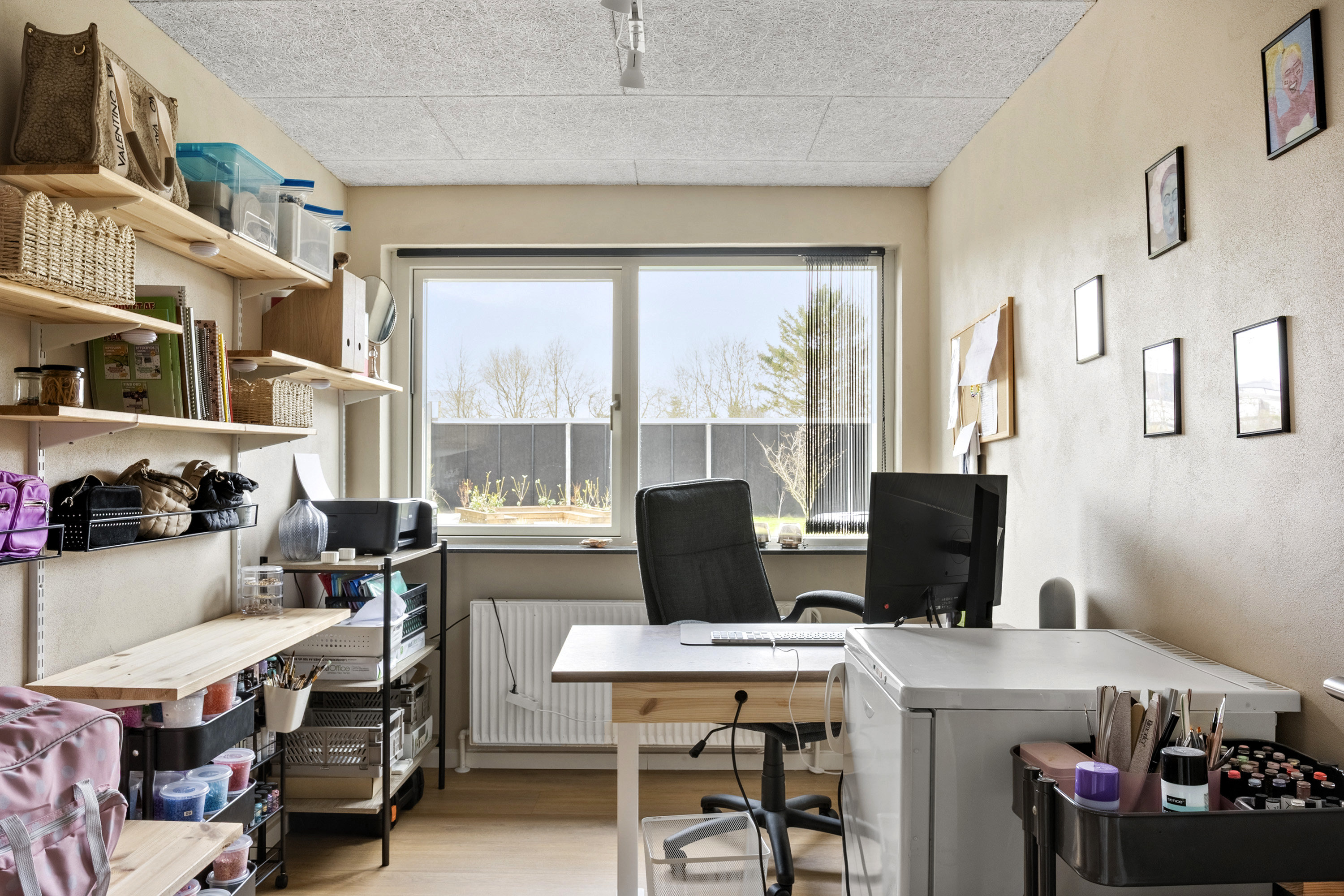 Fremhævet kontor billede i fuldskærmstilstand. Billede af Platanalle 44, 8700 Horsens