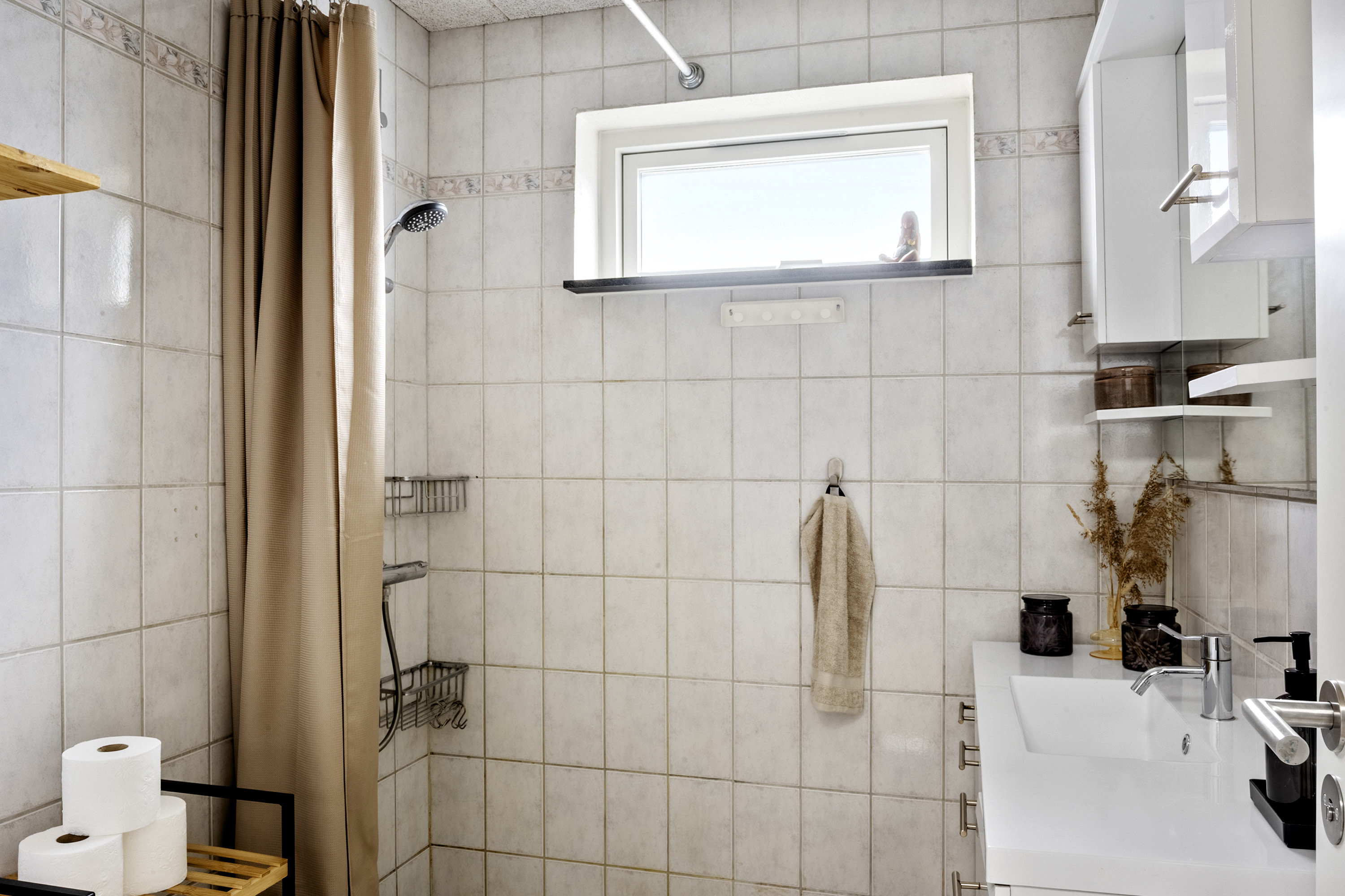 Fremhævet badeværelse billede i fuldskærmstilstand. Billede af Platanalle 44, 8700 Horsens