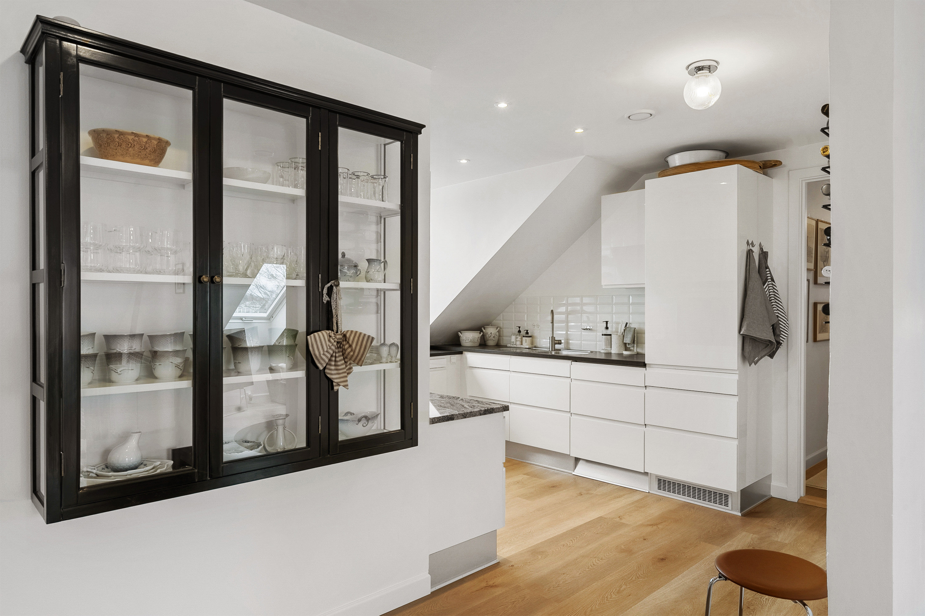 Fremhævet køkken billede i fuldskærmstilstand. Billede af Hunderupvej 28, 3. tv., 5000 Odense C