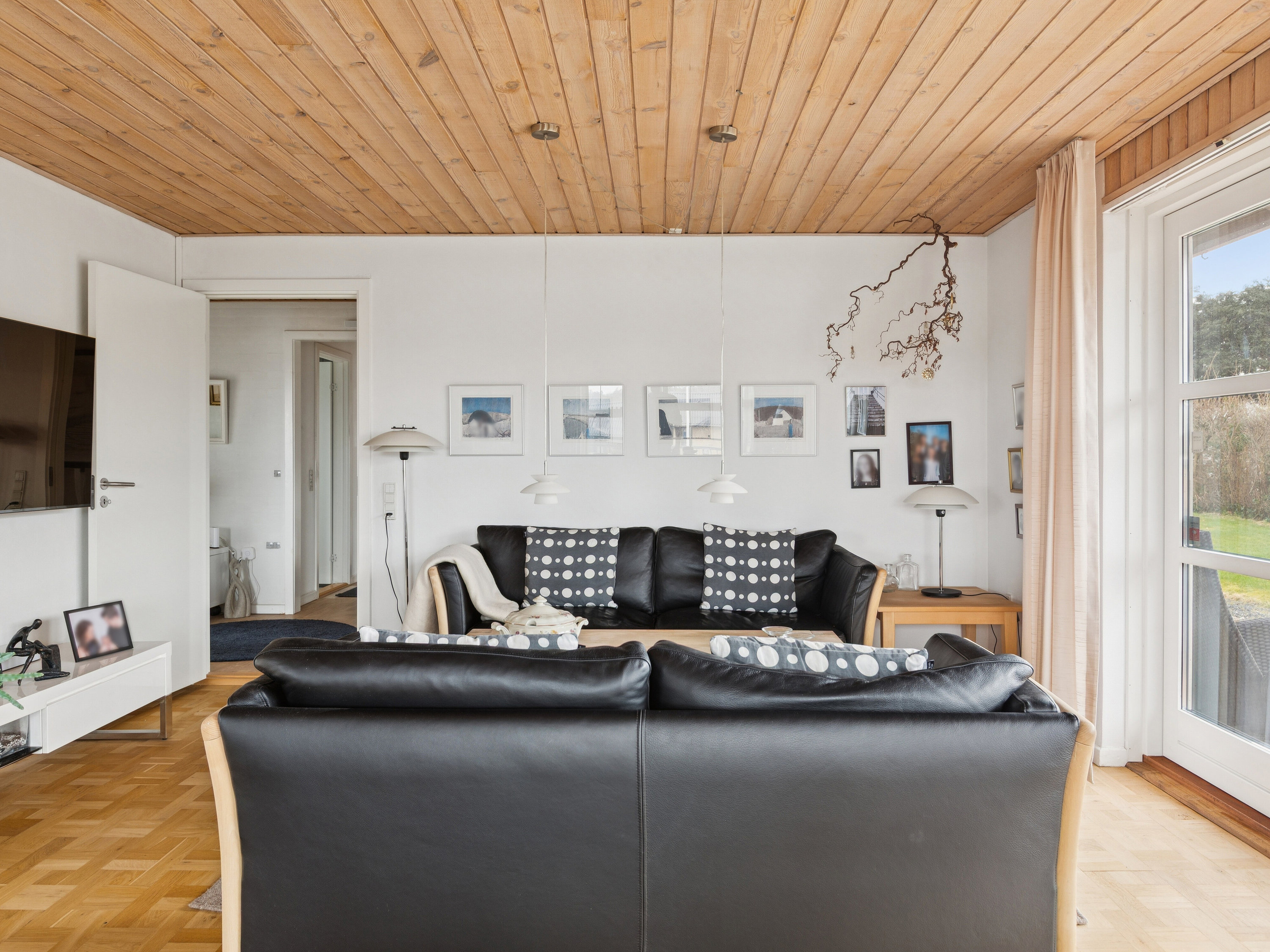 Fremhævet stue billede i fuldskærmstilstand. Billede af Fullasvej 11, 9800 Hjørring