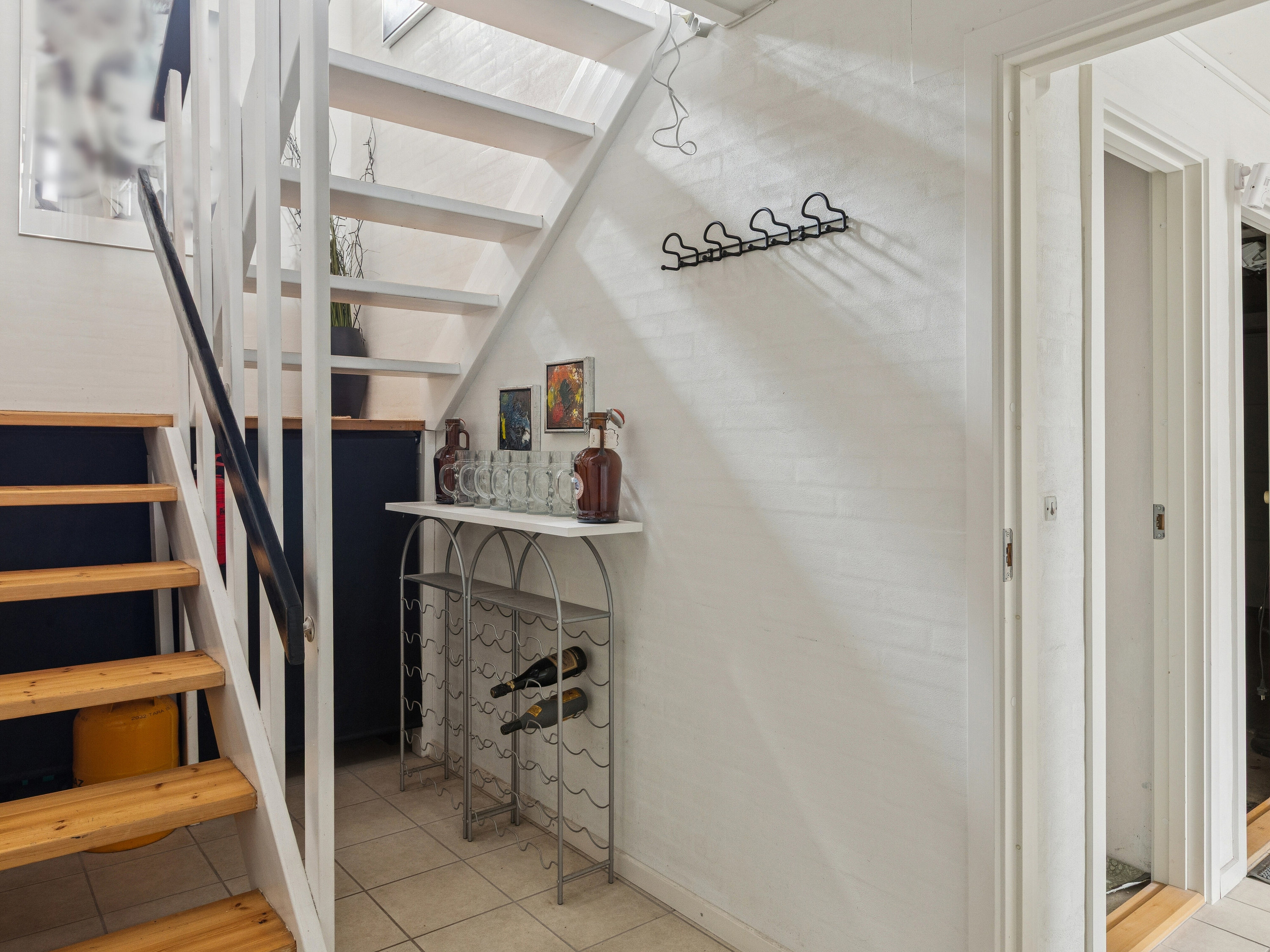 Fremhævet trappe billede i fuldskærmstilstand. Billede af Fullasvej 11, 9800 Hjørring