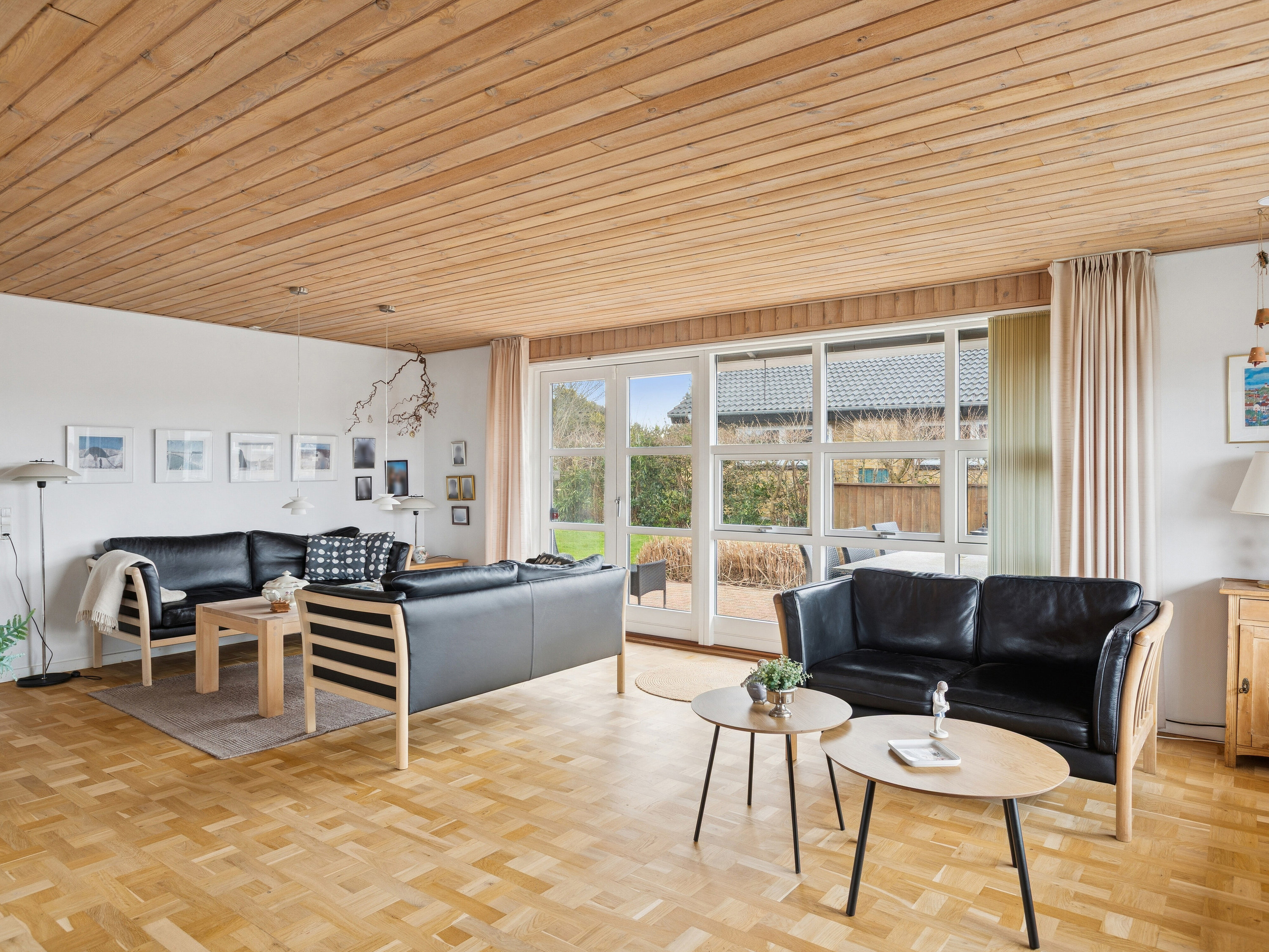 Fremhævet stue billede i fuldskærmstilstand. Billede af Fullasvej 11, 9800 Hjørring