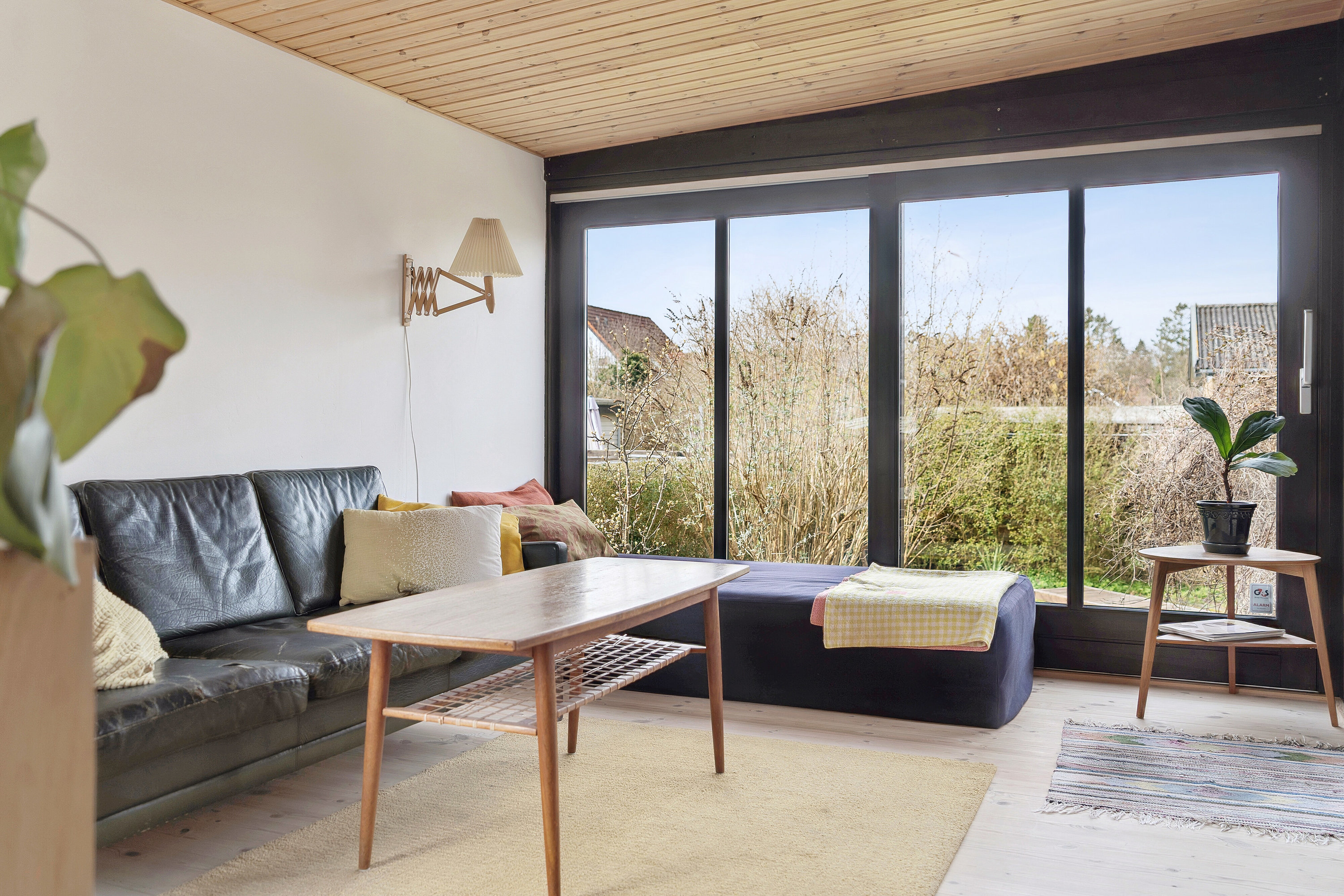 Fremhævet stue billede i fuldskærmstilstand. Billede af Damhusdalen 96, 2610 Rødovre