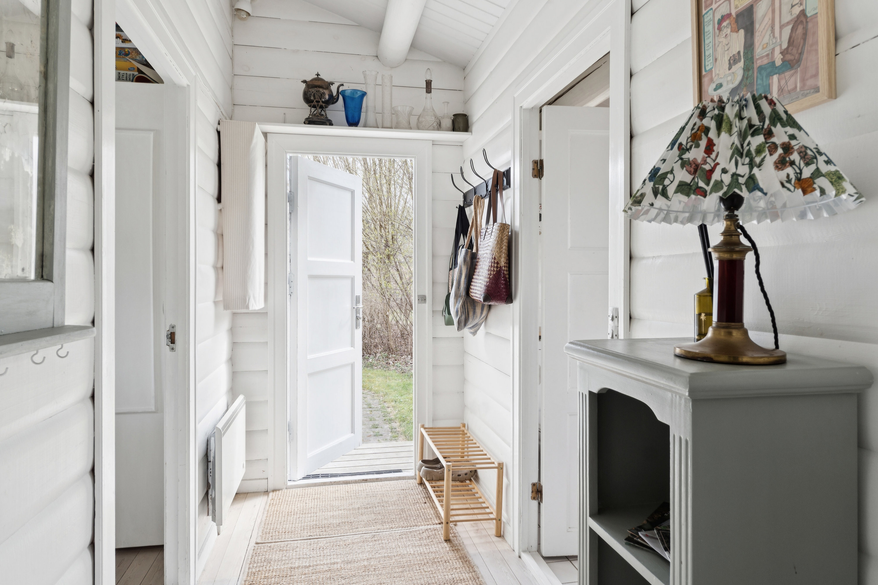 Fremhævet gang billede i fuldskærmstilstand. Billede af Mølledalen 4, 3120 Dronningmølle