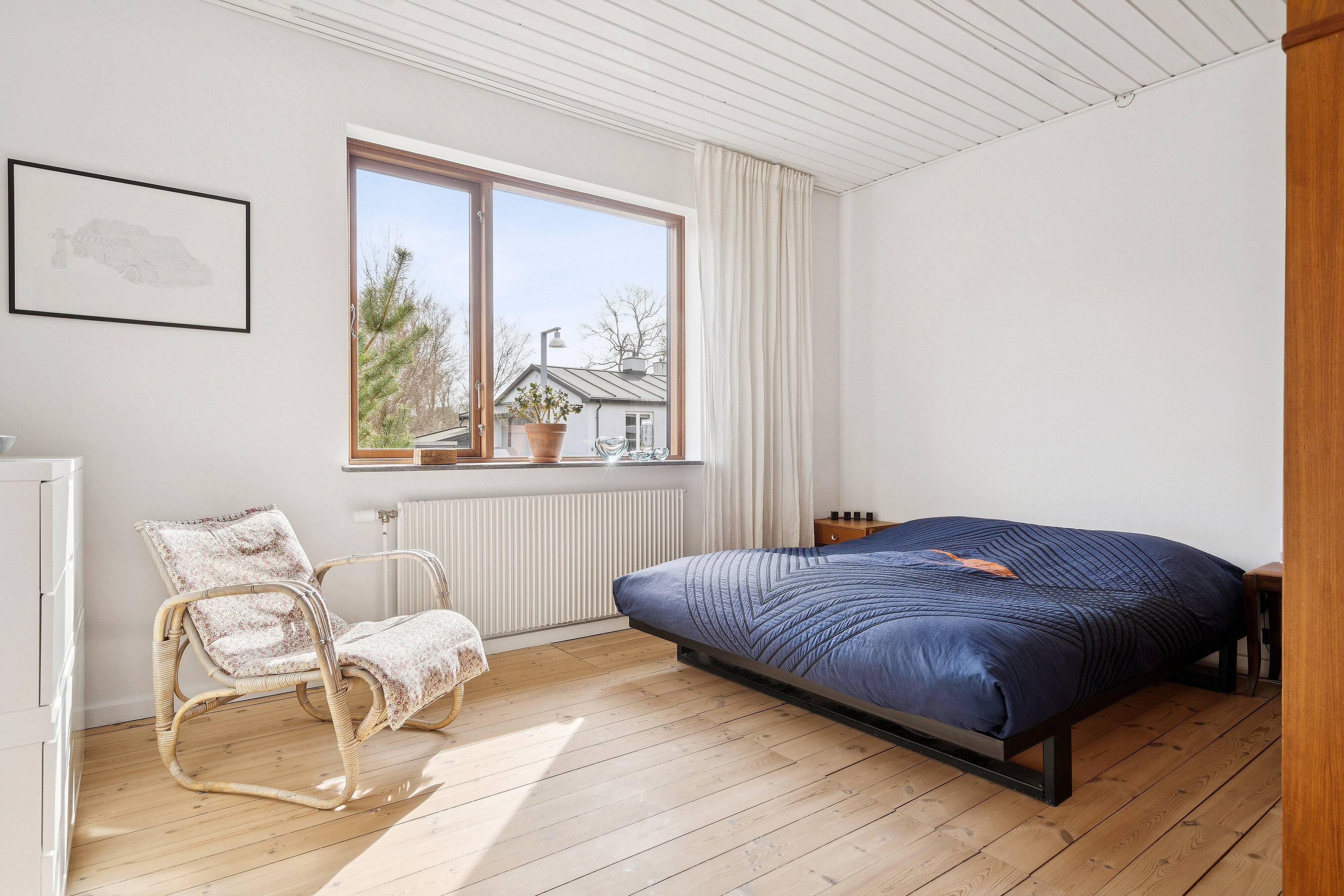 Fremhævet soveværelse billede i fuldskærmstilstand. Billede af Damhusdalen 96, 2610 Rødovre