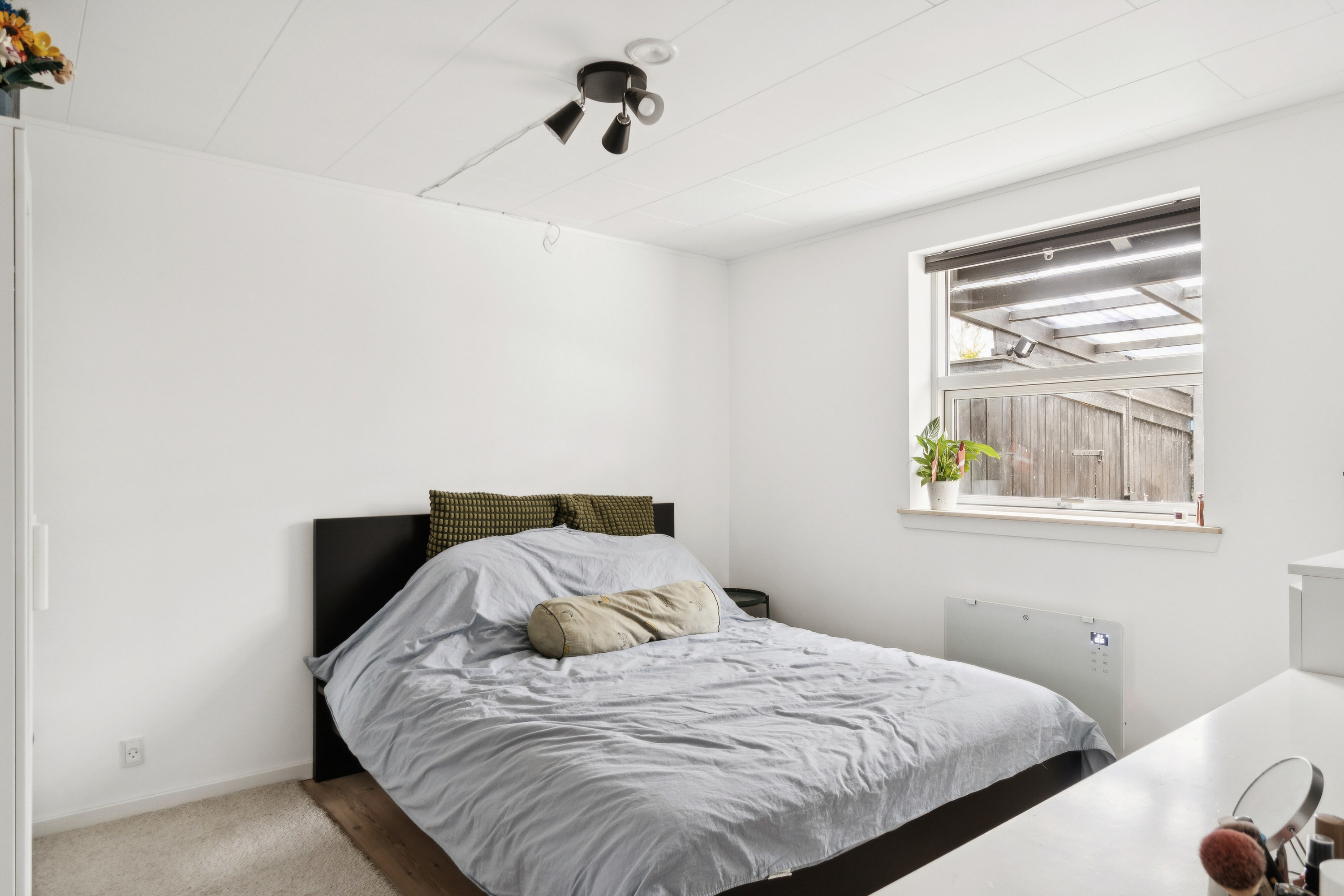 Fremhævet soveværelse billede i fuldskærmstilstand. Billede af Sandagerhusvej 178, 3100 Hornbæk