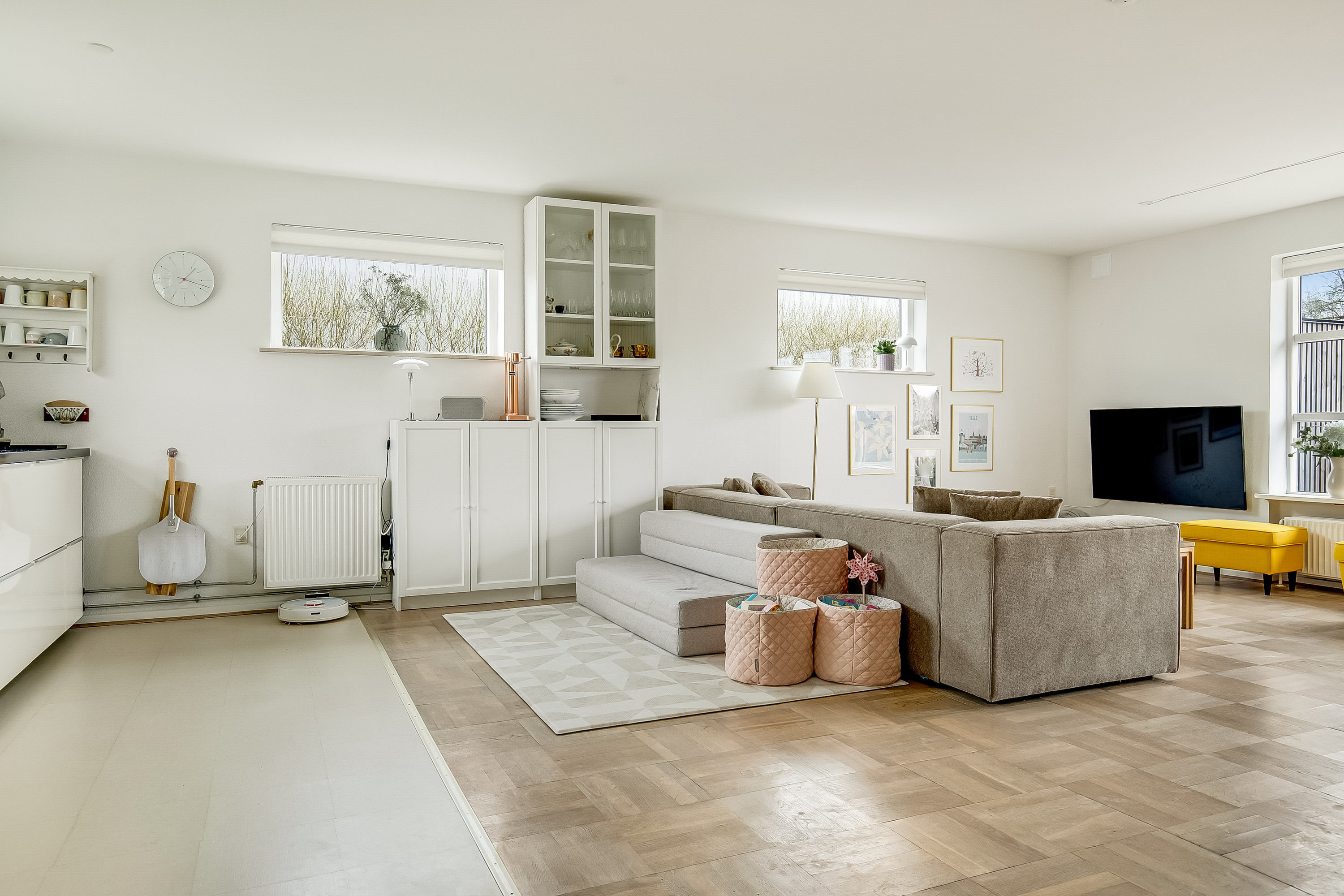 Fremhævet stue billede i fuldskærmstilstand. Billede af Erantisvej 19, Søndermarken, 7100 Vejle