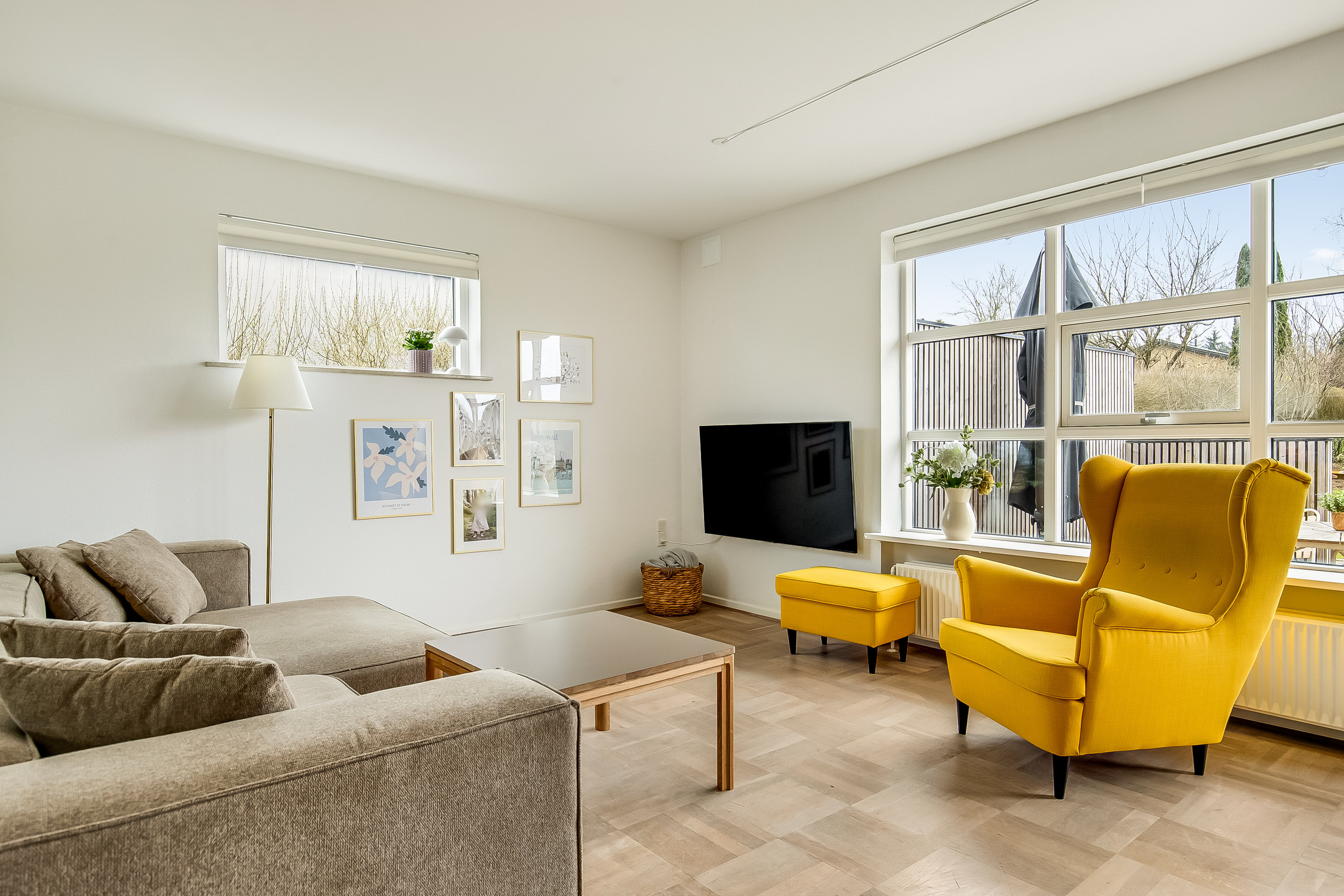 Fremhævet stue billede i fuldskærmstilstand. Billede af Erantisvej 19, Søndermarken, 7100 Vejle