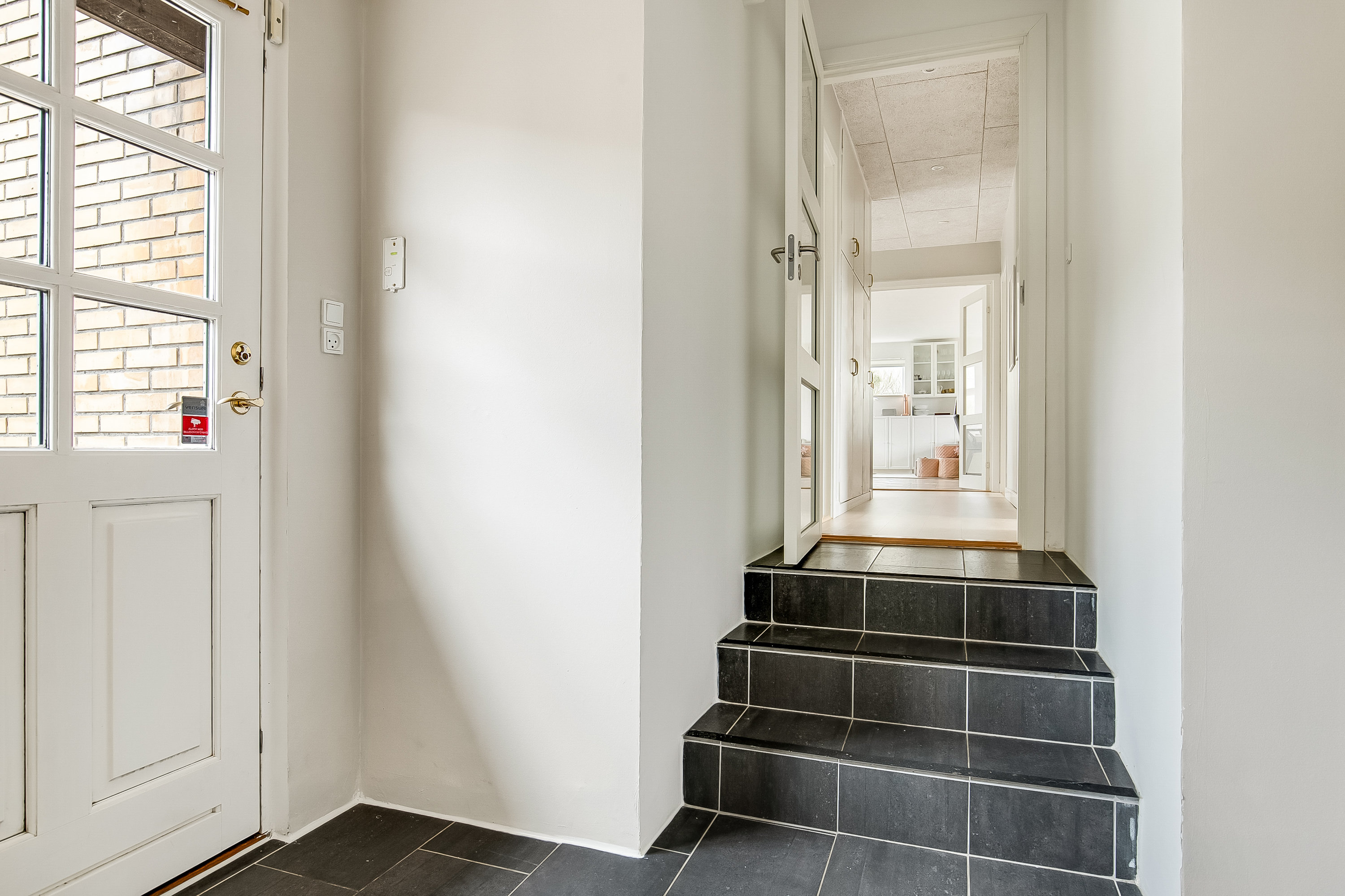 Fremhævet baggang billede i fuldskærmstilstand. Billede af Erantisvej 19, Søndermarken, 7100 Vejle