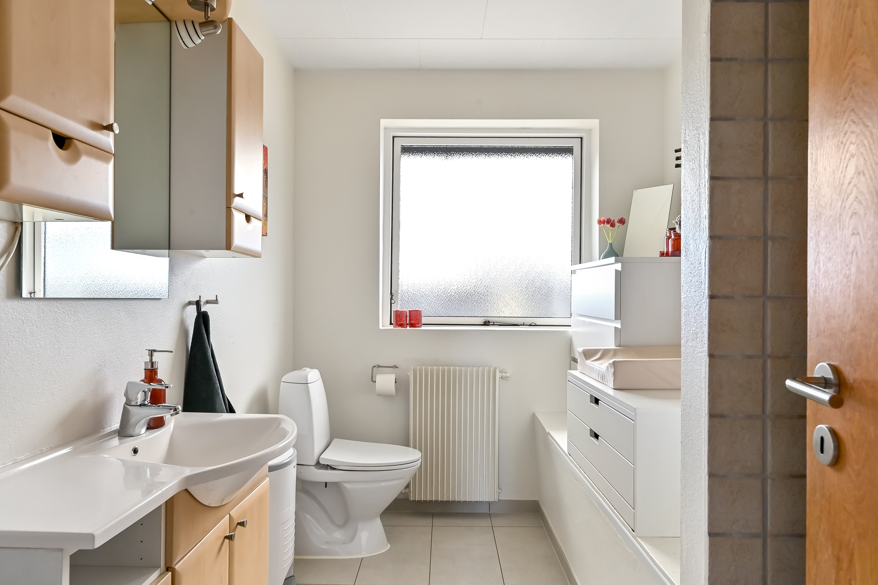 Fremhævet badeværelse billede i fuldskærmstilstand. Billede af Gl. Ørskovvej 1, Snejbjerg, 7400 Herning