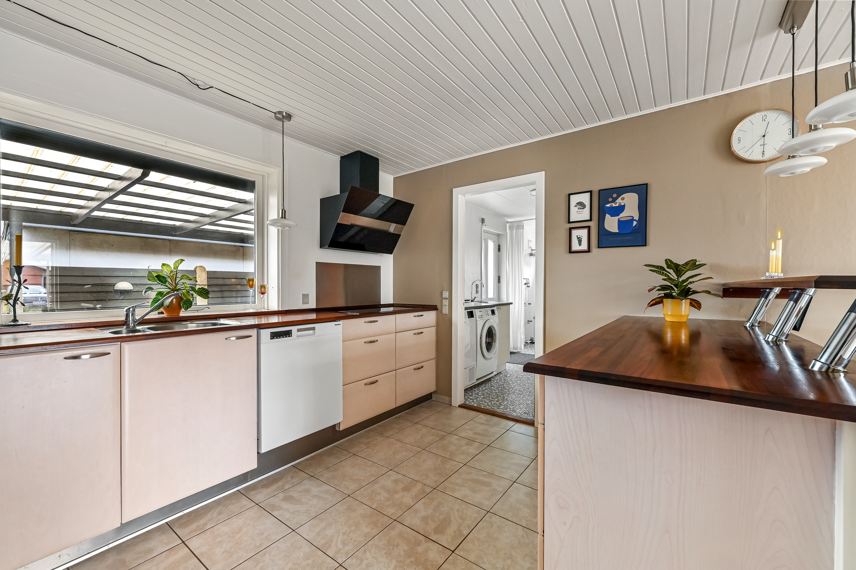 Fremhævet køkken billede i fuldskærmstilstand. Billede af Gl. Ørskovvej 1, Snejbjerg, 7400 Herning