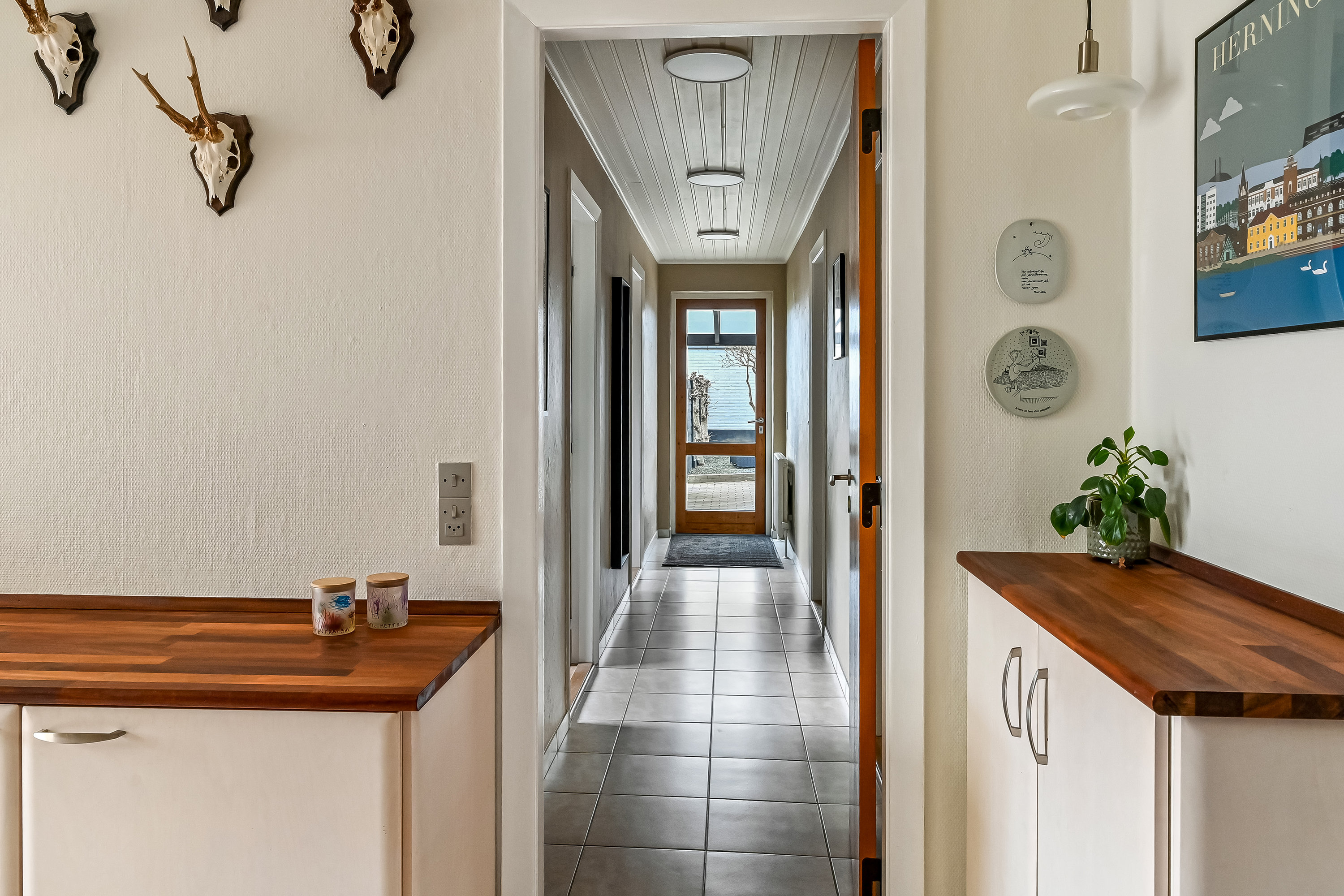 Fremhævet gang billede i fuldskærmstilstand. Billede af Gl. Ørskovvej 1, Snejbjerg, 7400 Herning