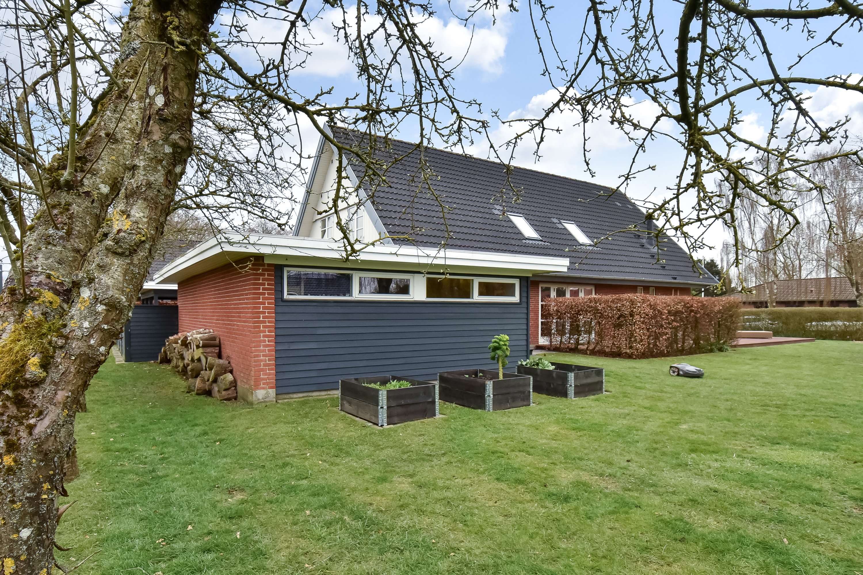 Fremhævet ejendommen billede i fuldskærmstilstand. Billede af Klokkebakken 1, Gjellerup, 7400 Herning