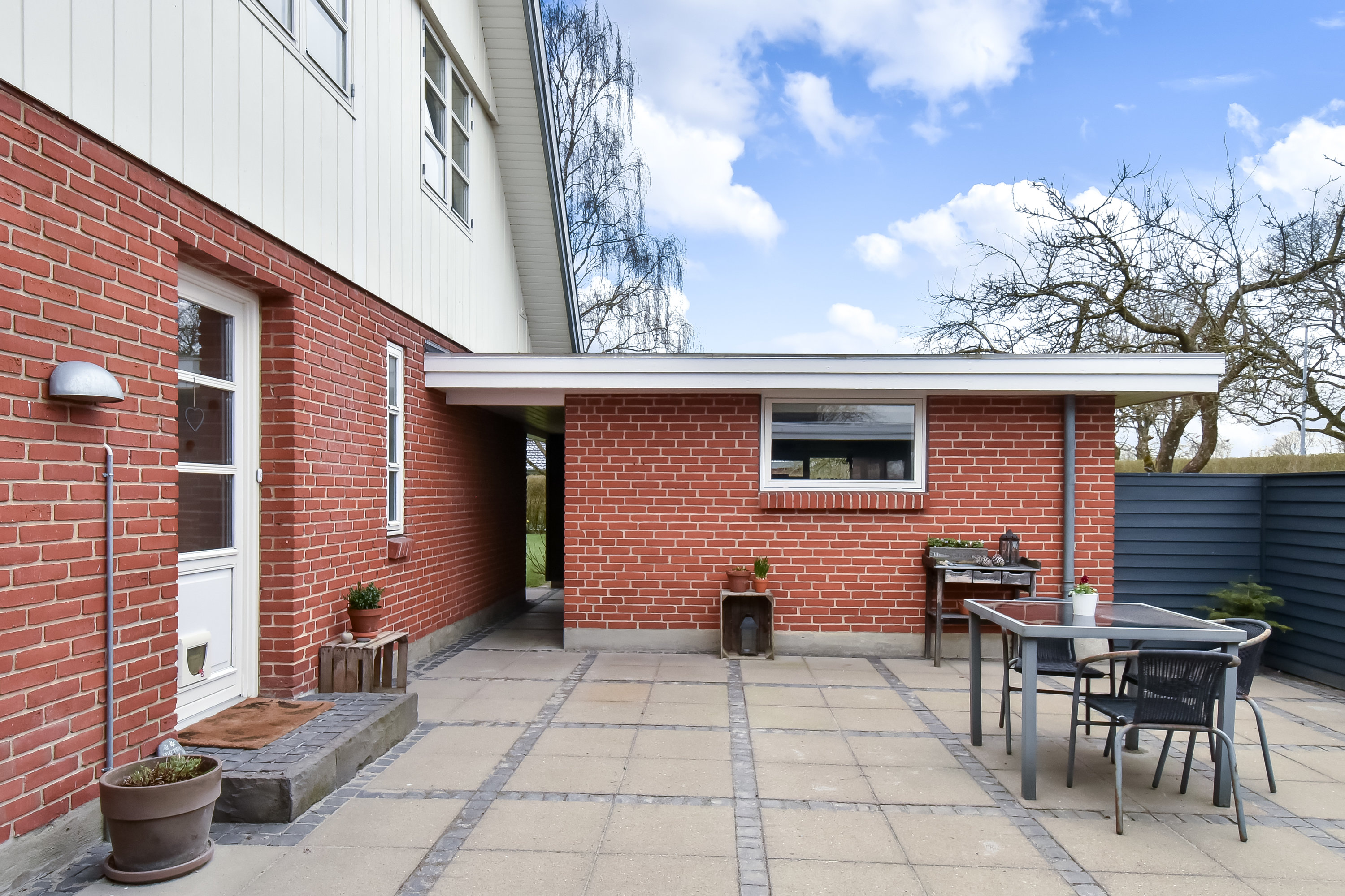 Fremhævet gårdhave billede i fuldskærmstilstand. Billede af Klokkebakken 1, Gjellerup, 7400 Herning