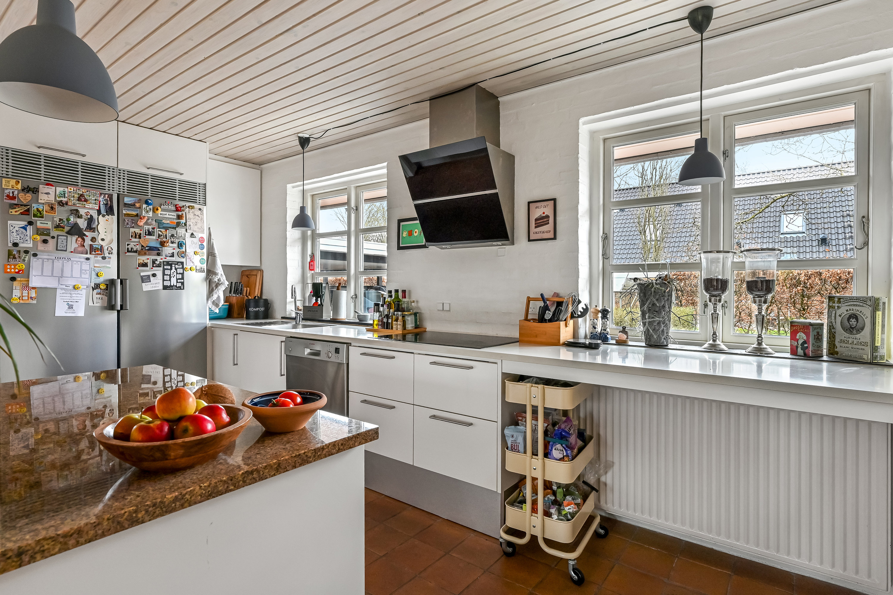 Fremhævet køkken billede i fuldskærmstilstand. Billede af Klokkebakken 1, Gjellerup, 7400 Herning