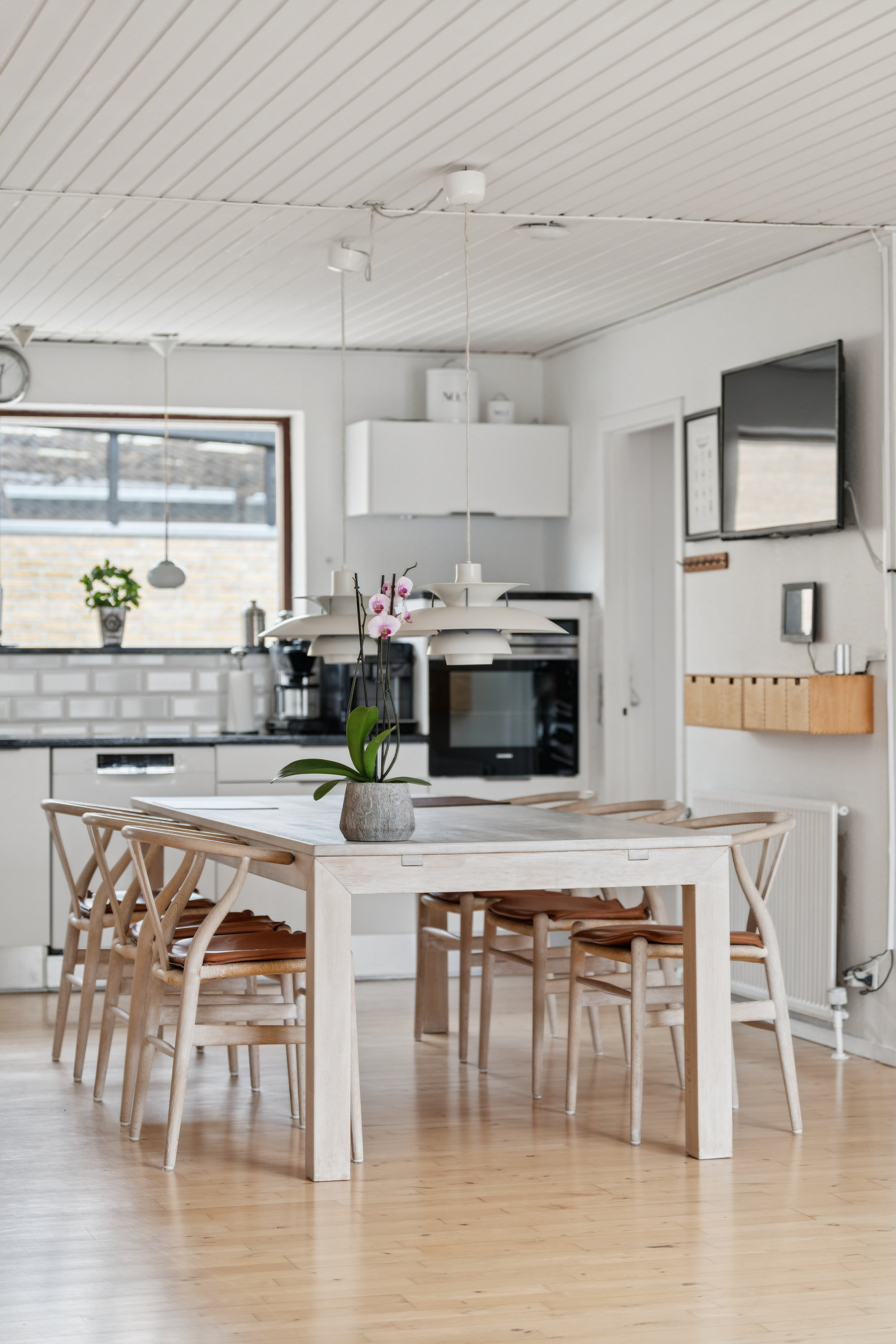 Fremhævet køkken billede i fuldskærmstilstand. Billede af Lykkegårdsvej 54, Gug, 9210 Aalborg SØ